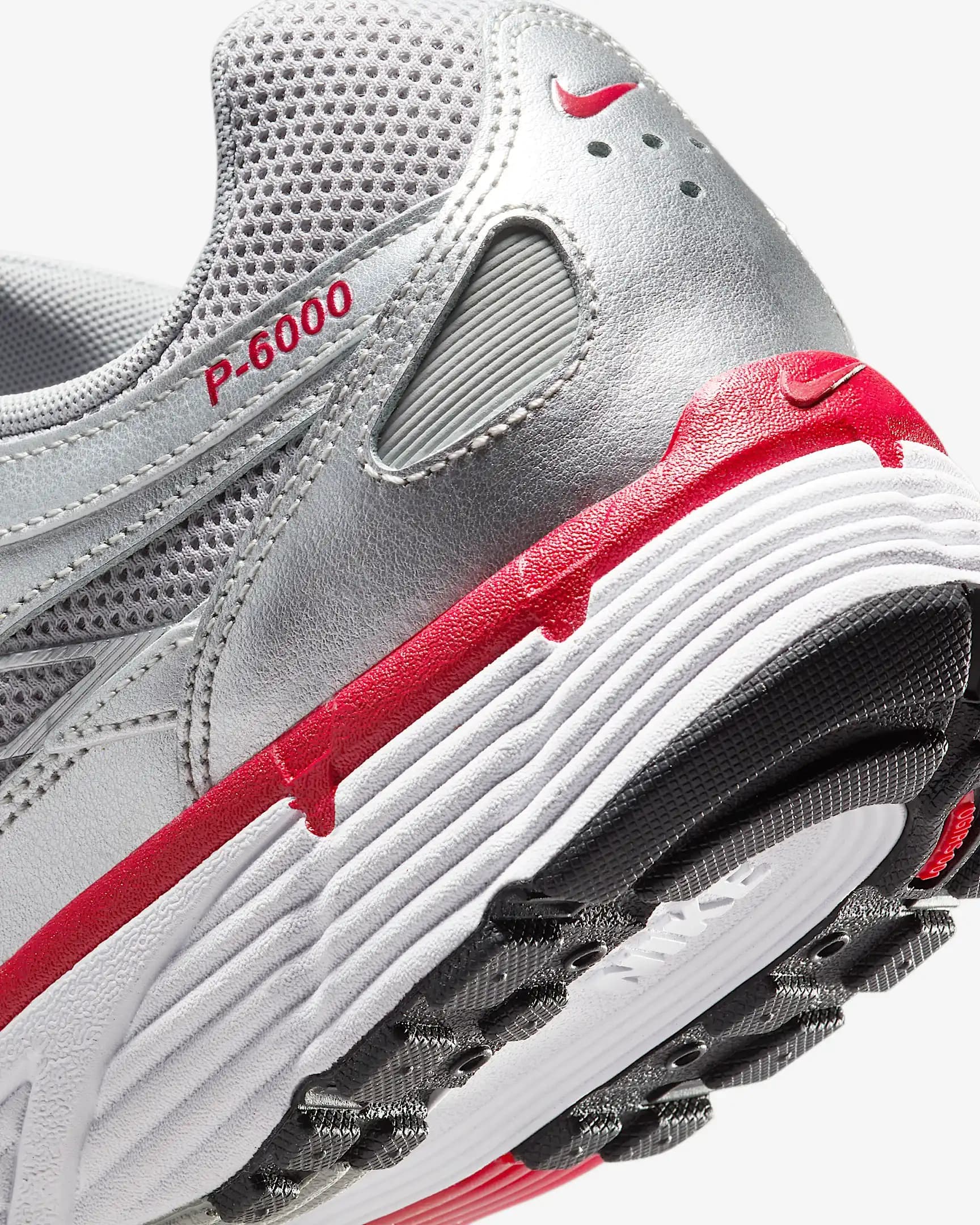 МУЖСКИЕ КРОССОВКИ NIKE P-6000 (CD6404-024)