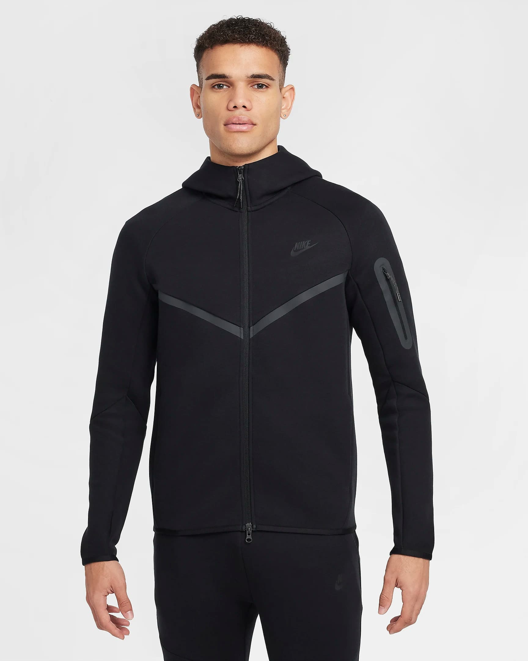 МУЖСКАЯ ТОЛСТОВКА NIKE TCH FLC FZ WR HOODIE (HV0949-010)