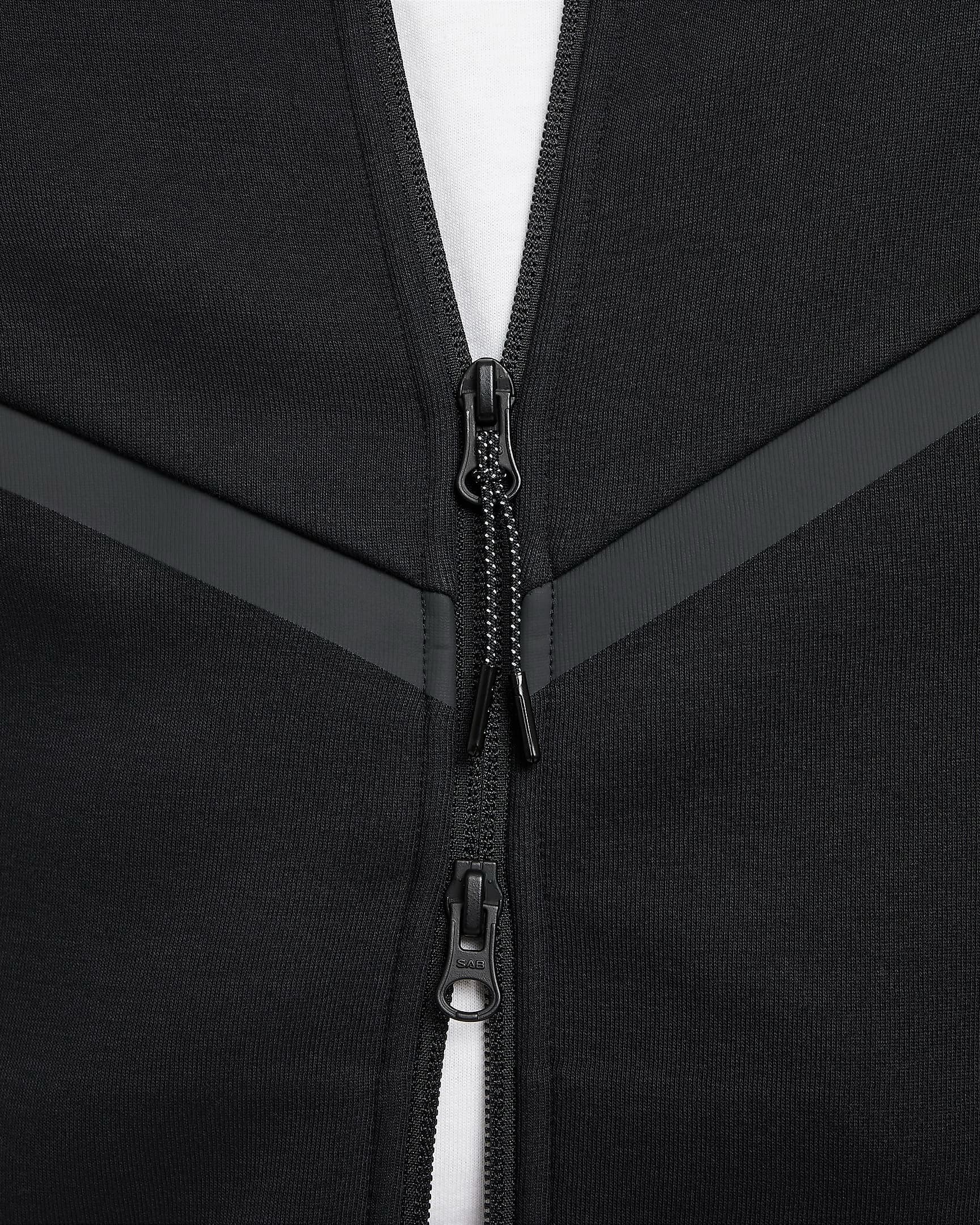 МУЖСКАЯ ТОЛСТОВКА NIKE TCH FLC FZ WR HOODIE (HV0949-010)