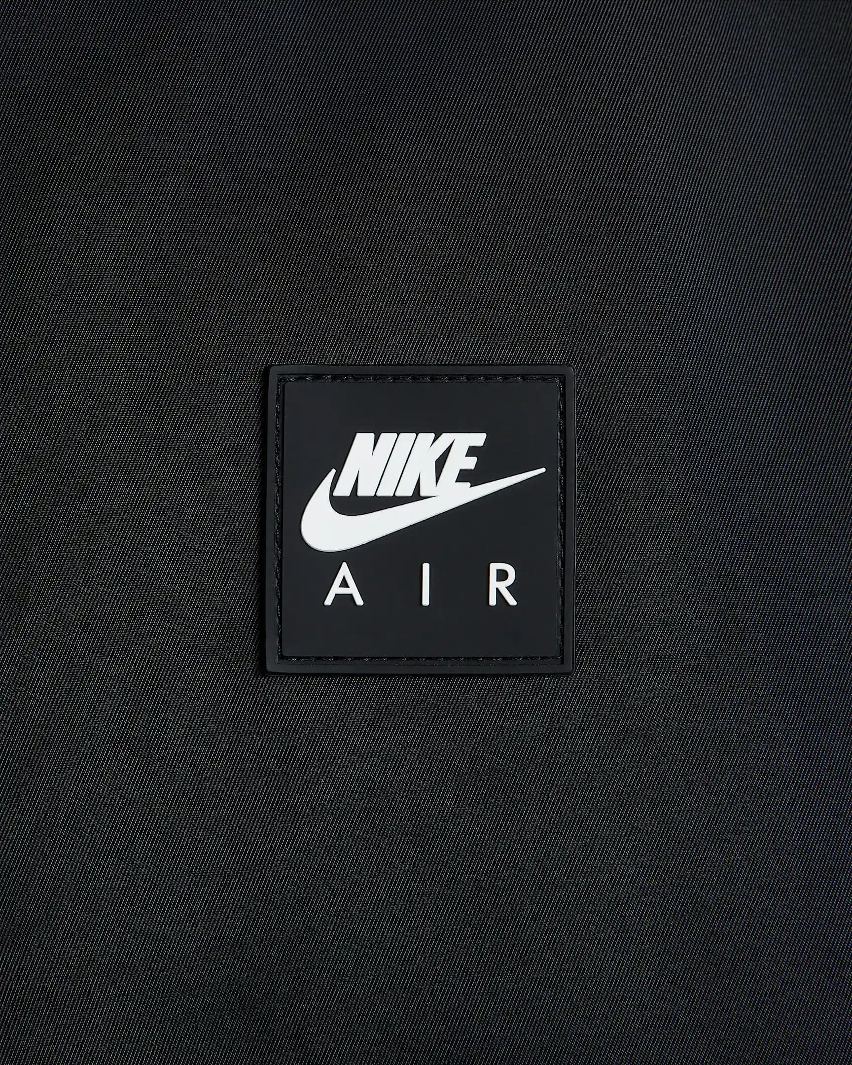 МУЖСКОЙ БОМБЕР NIKE AIR VARSITY JKT (HJ0301-010)