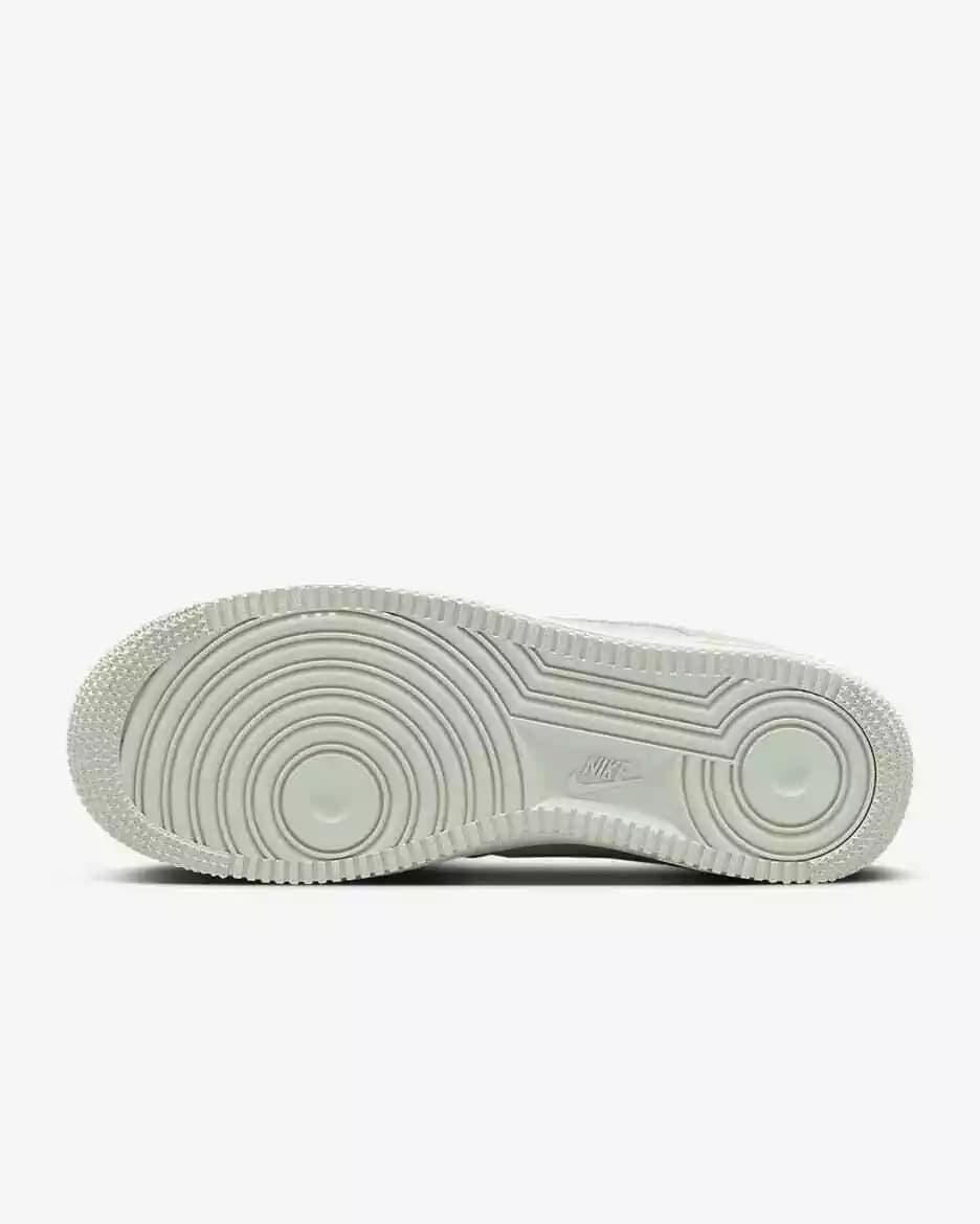 WOMEN'S SNEAKERS NIKE AIR FORCE 1 07 SE (HQ1497-099)
