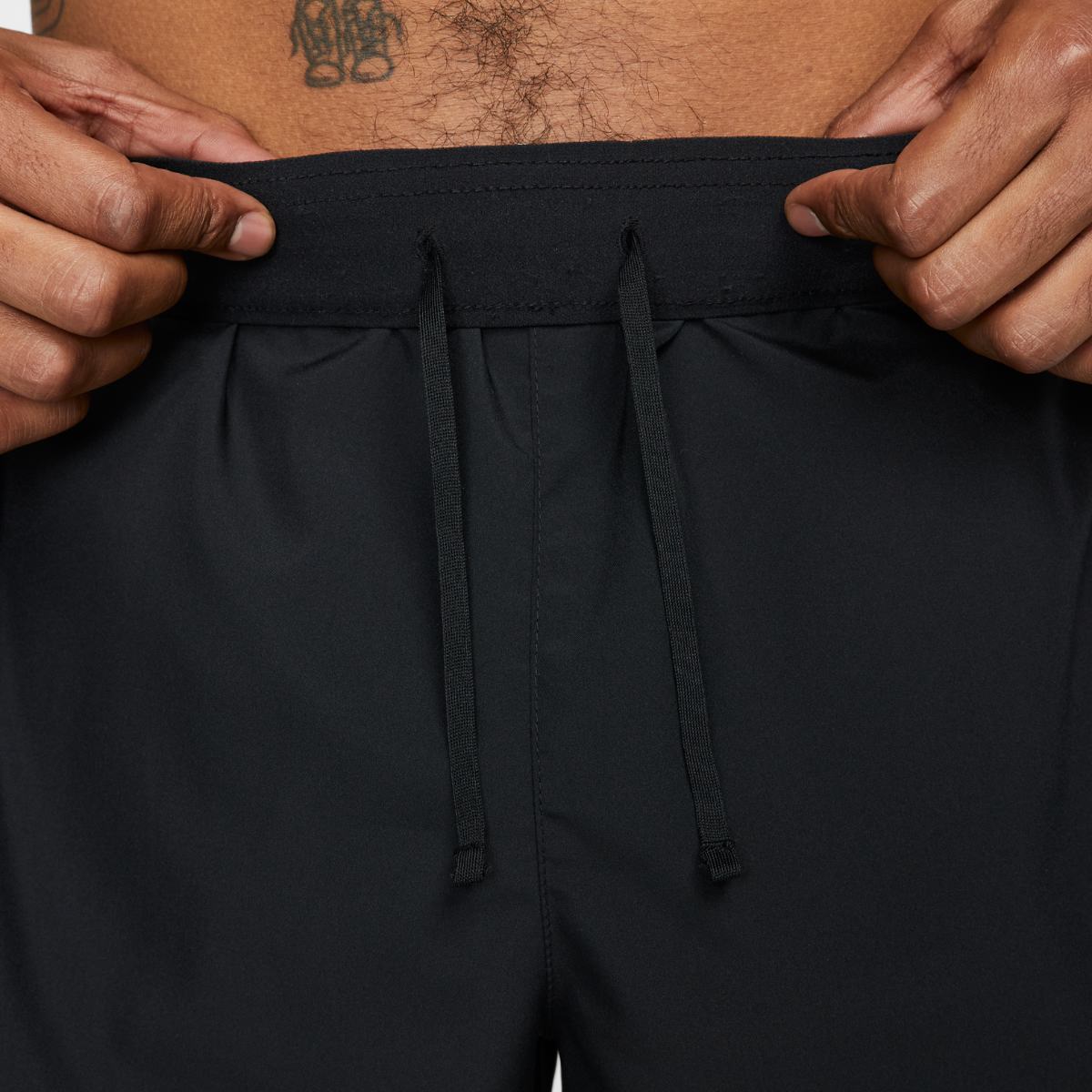 ЧОЛОВІЧІ ШОРТИ NIKE DF CHALLENGER 7UL SHORT (DV9344-010)
