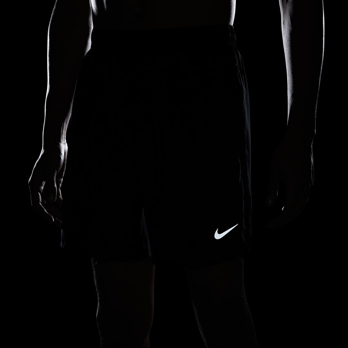 ЧОЛОВІЧІ ШОРТИ NIKE DF CHALLENGER 7UL SHORT (DV9344-010)