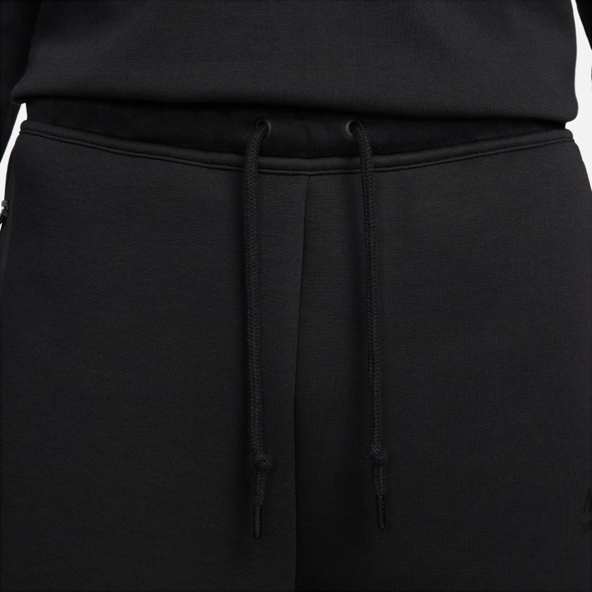ЧОЛОВІЧІ ШОРТИ NIKE TCH FLC SHORT (FB8171-010)