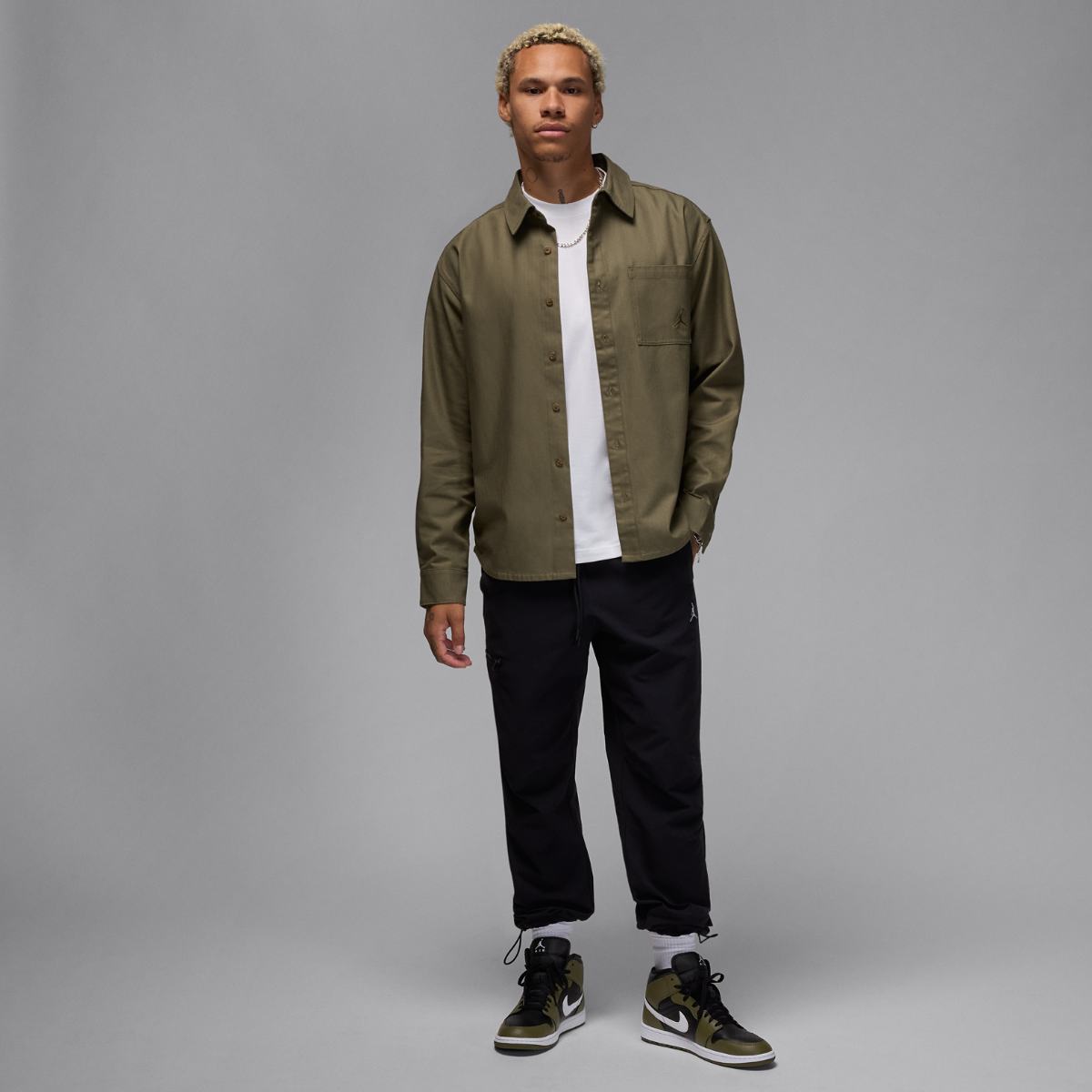 JORDAN BRND BR SNKR PCH SS CRW MEN'S T-SHIRT (HJ2326-100)