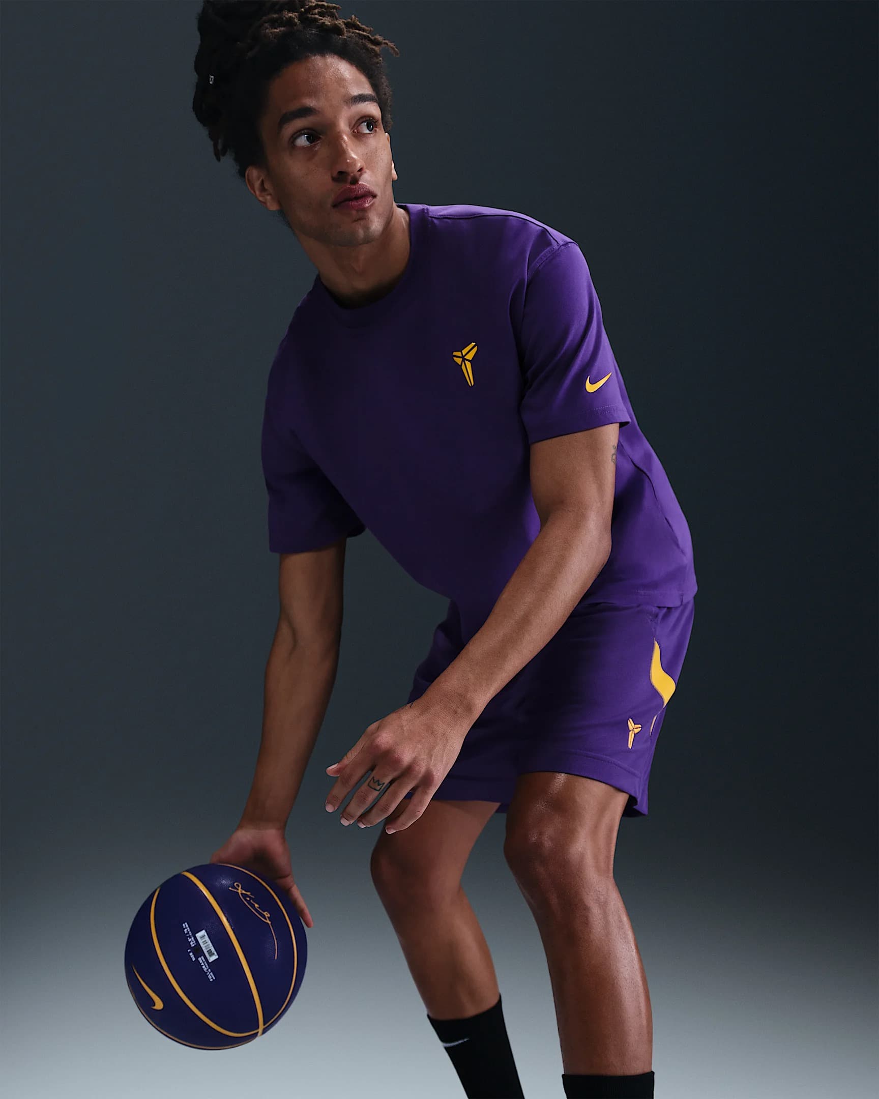 МУЖСКАЯ ФУТБОЛКА NIKE KOBY BRYANT U NK TEE BETTERMENTAL (HJ3318-504)