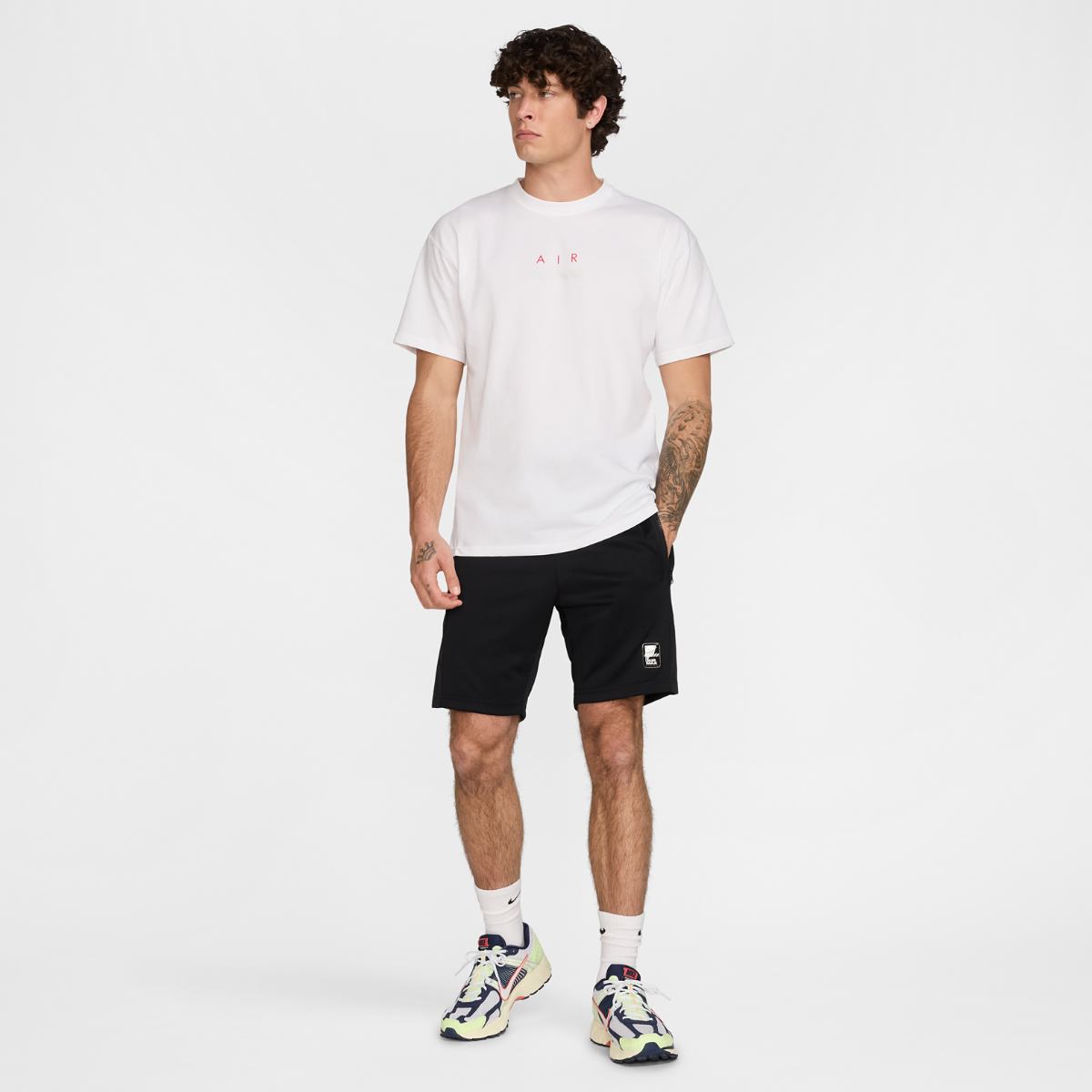МУЖСКАЯ ФУТБОЛКА NIKE NSW TEE M90 NK AIR SP25 2 (HJ0580-100)
