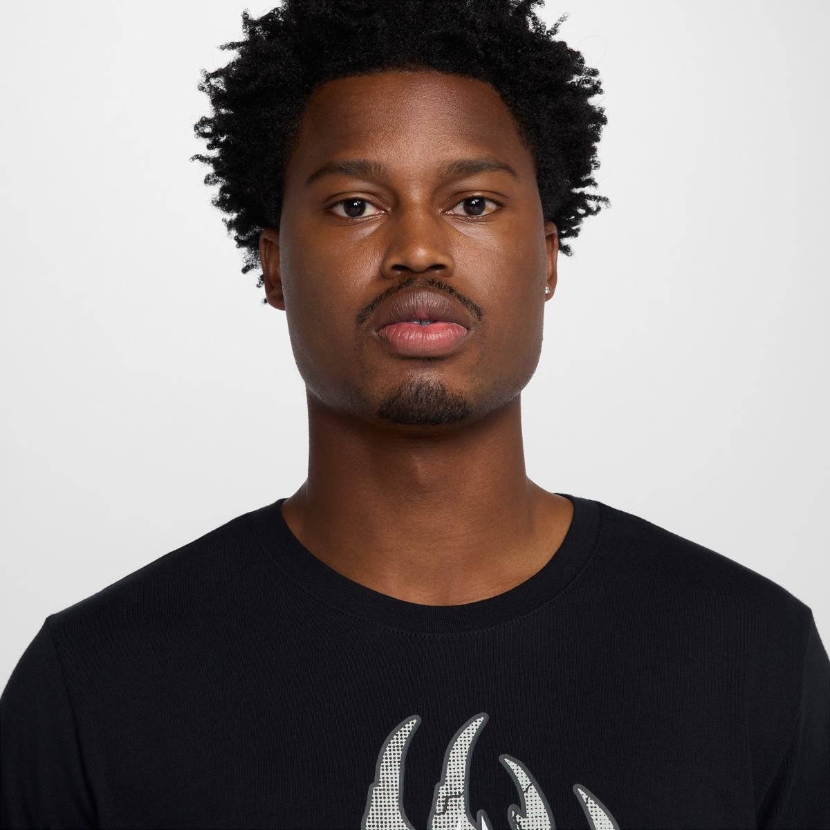 МУЖСКАЯ ФУТБОЛКА NIKE JA M NK TEE SP25 (HJ3322-010)