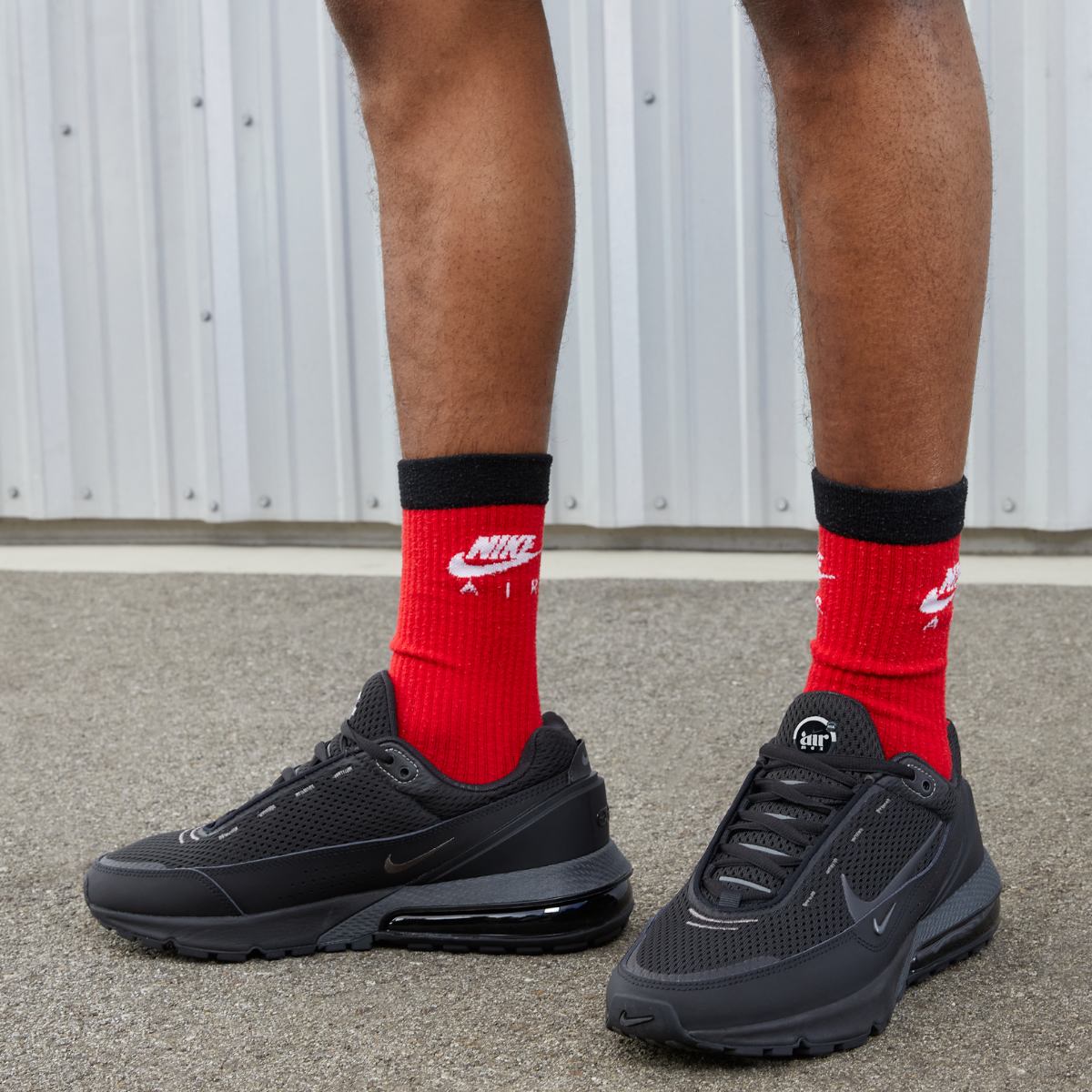 MEN'S NIKE AIR MAX PULSE SNEAKERS (DR0453-003)