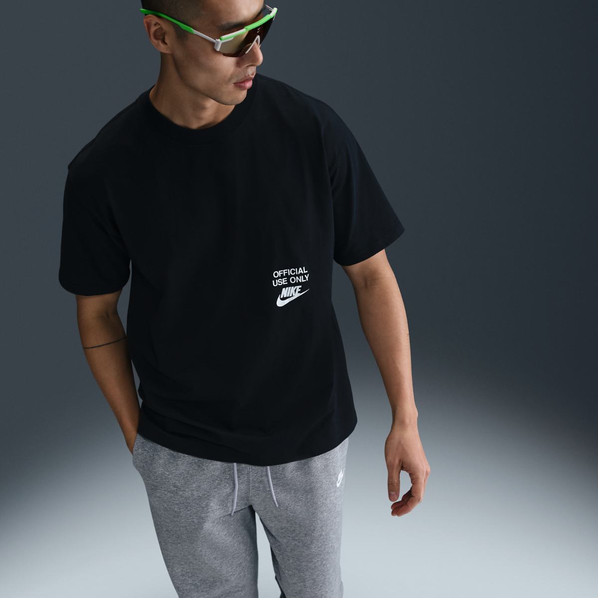 ЧОЛОВІЧА ФУТБОЛКА NIKE U NSW TEE M90 OC REMIX (HJ0774-010)