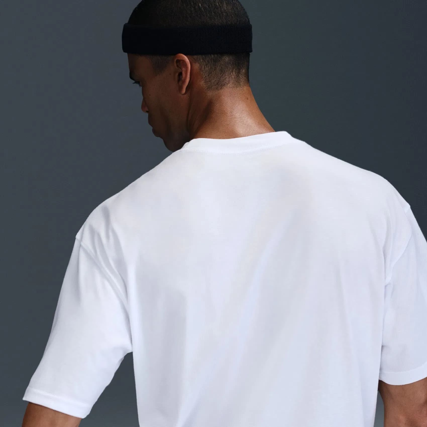 ЧОЛОВІЧА ФУТБОЛКА NIKE TEE M90 STREETBALL (HV6692-100)