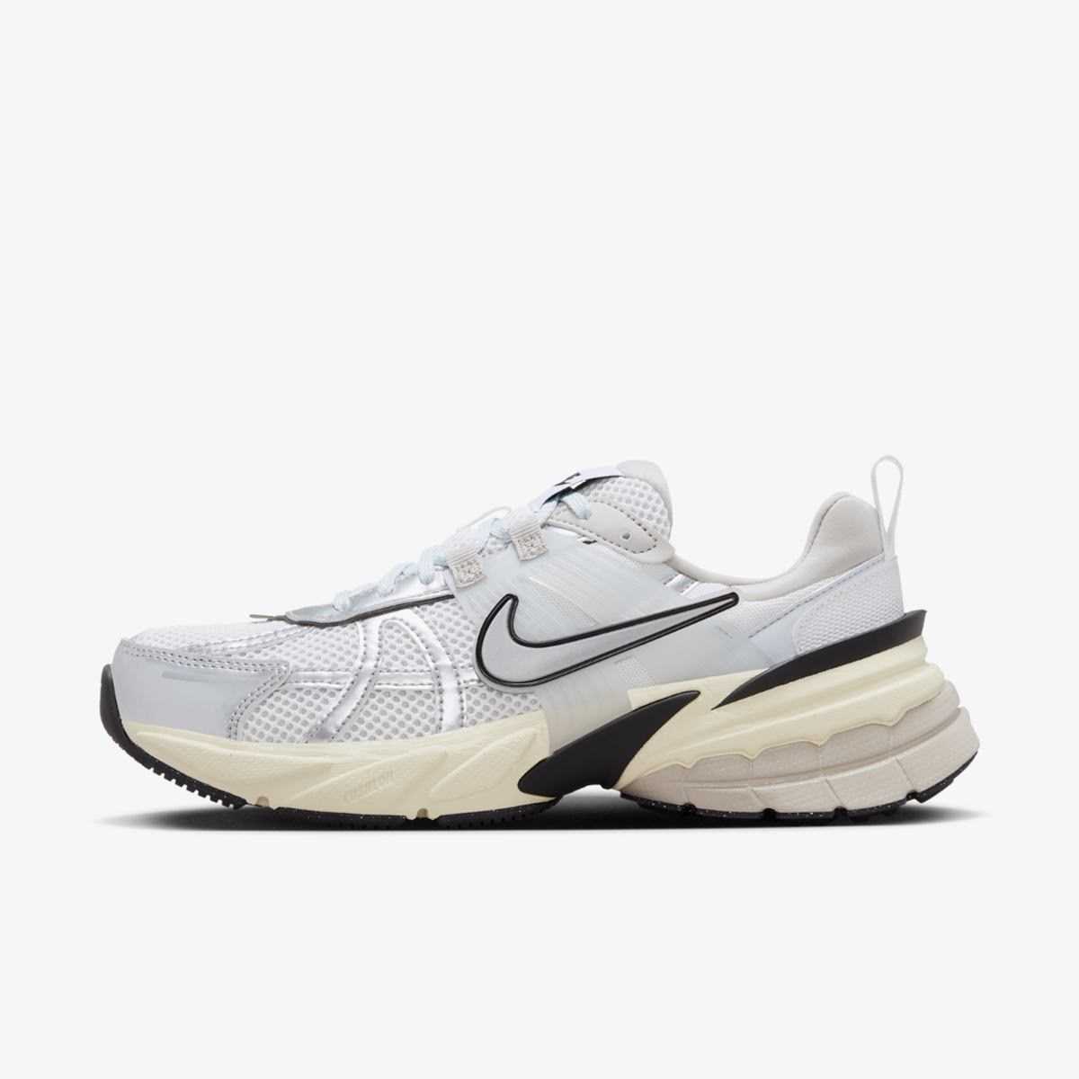 WOMEN'S NIKE V2K RUN SNEAKERS (FD0736-100)