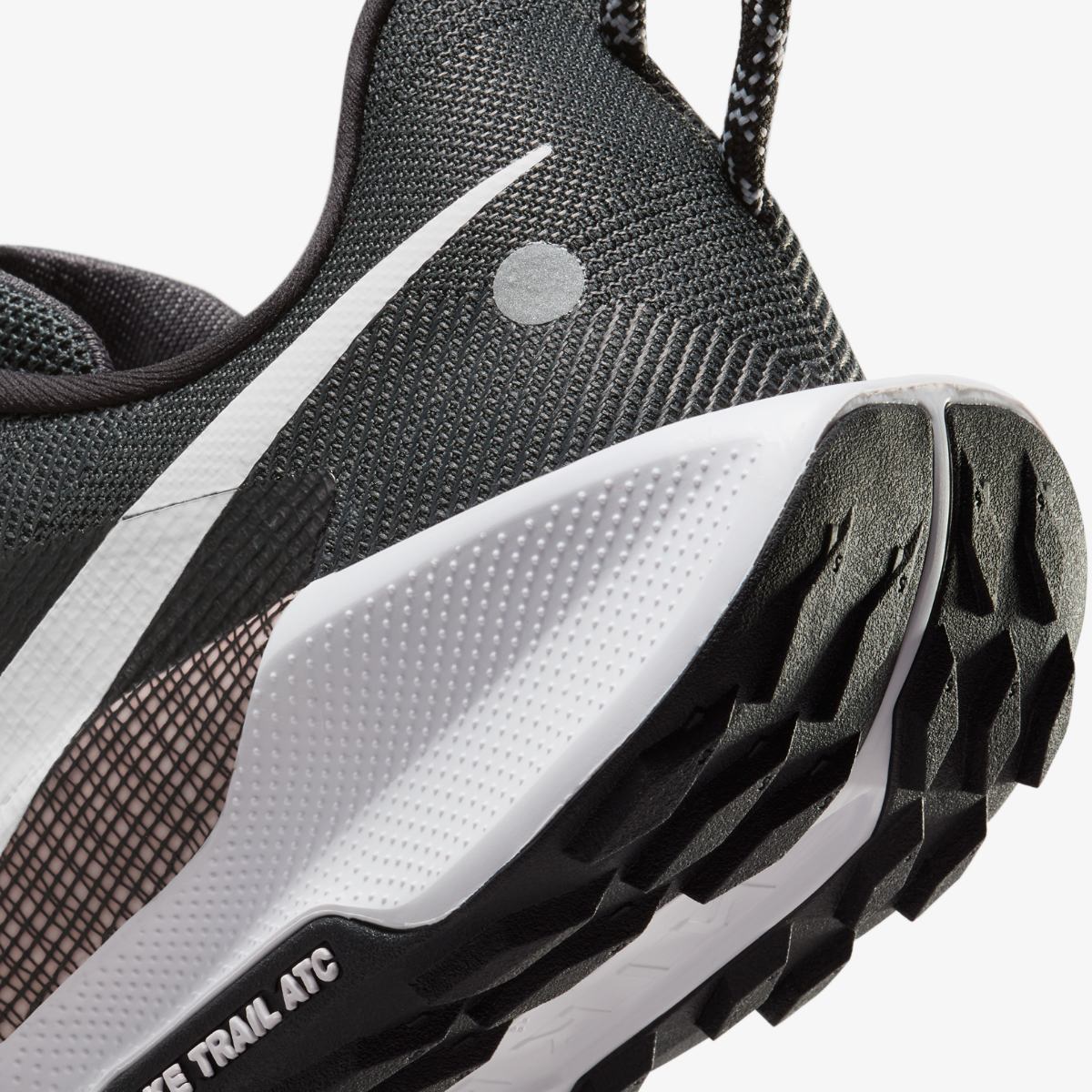 MEN'S NIKE REACTX PEGASUS TRAIL 5 SNEAKERS (DV3864-001)