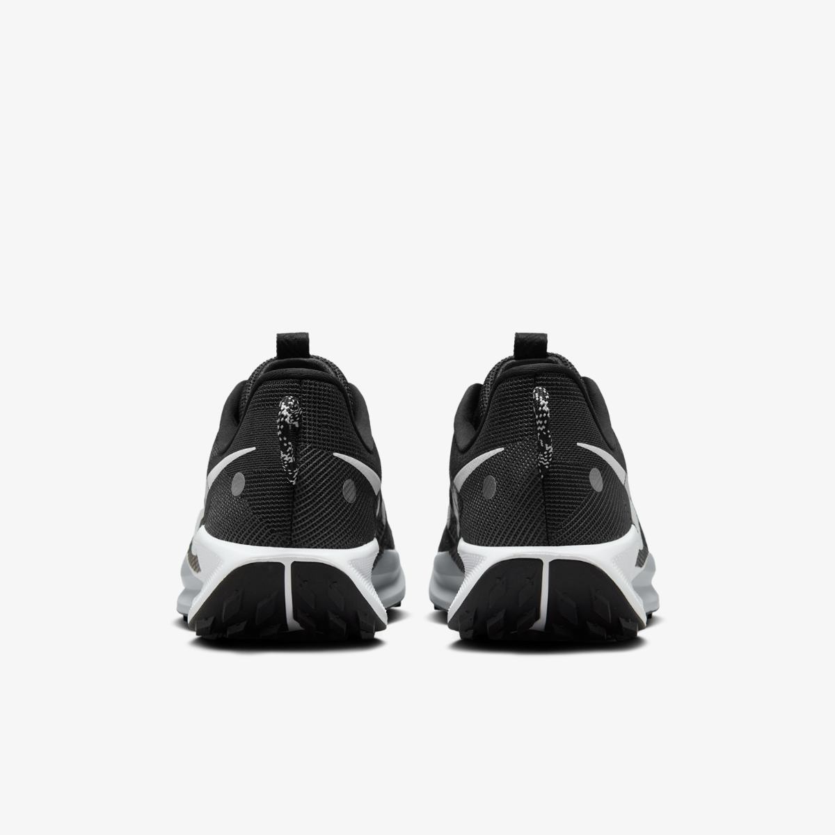 MEN'S NIKE REACTX PEGASUS TRAIL 5 SNEAKERS (DV3864-001)