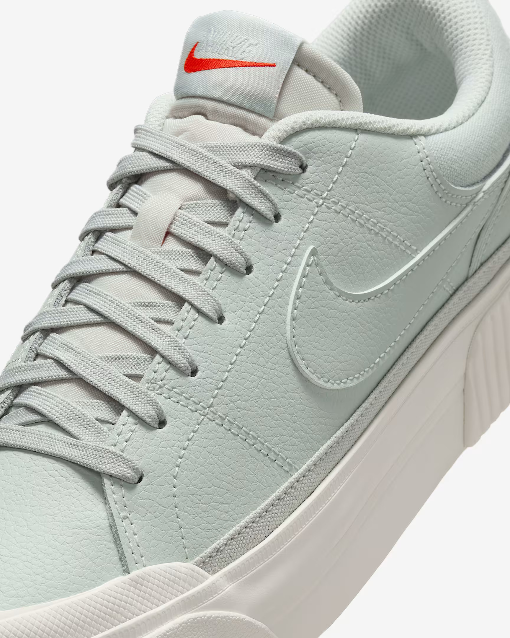 WOMEN'S SNEAKERS NIKE COURT LEGACY LIFT (DM7590-003)