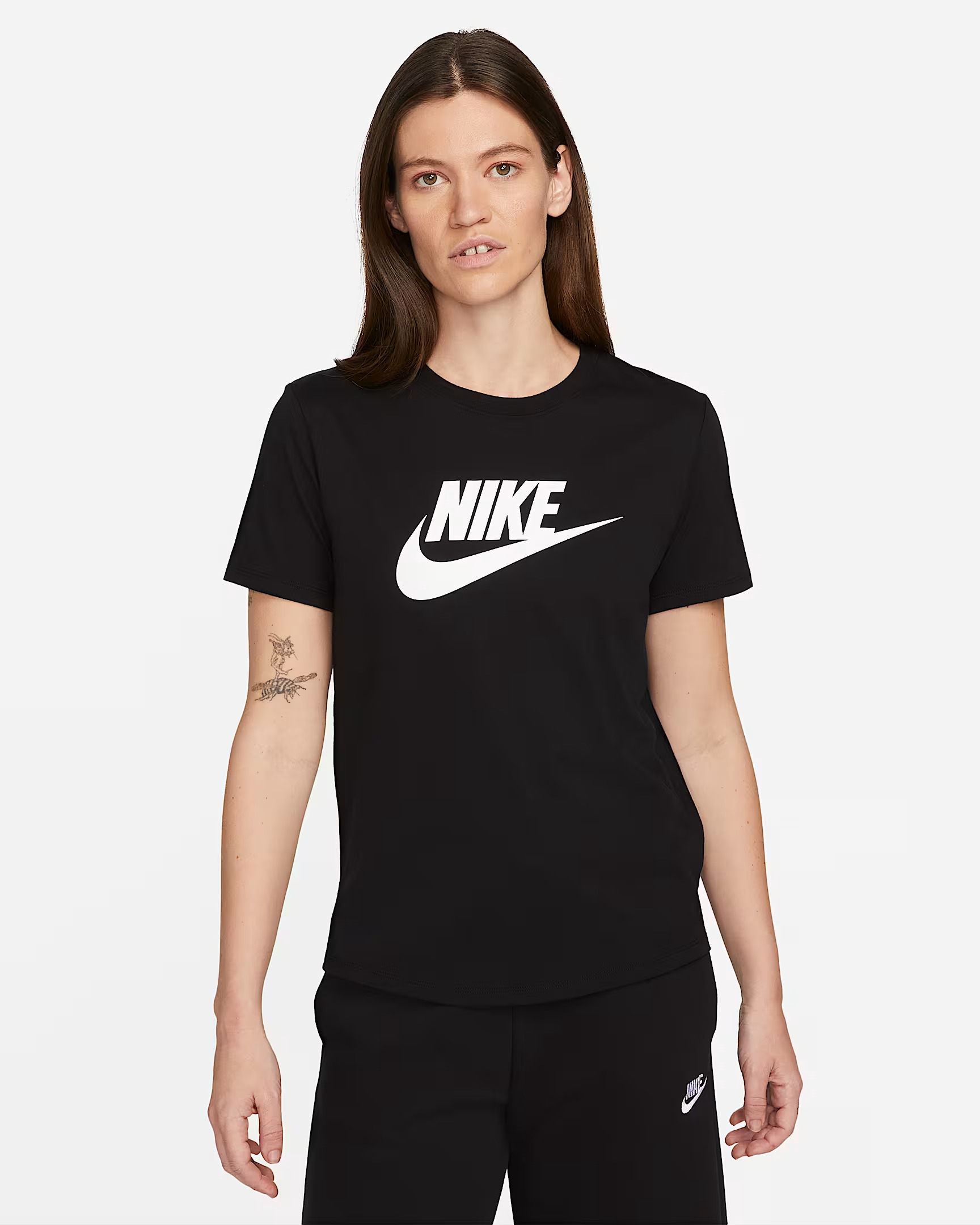 ЖІНОЧА ФУТБОЛКА NIKE NSW TEE ESSNTL ICN FTRA (DX7906-010)