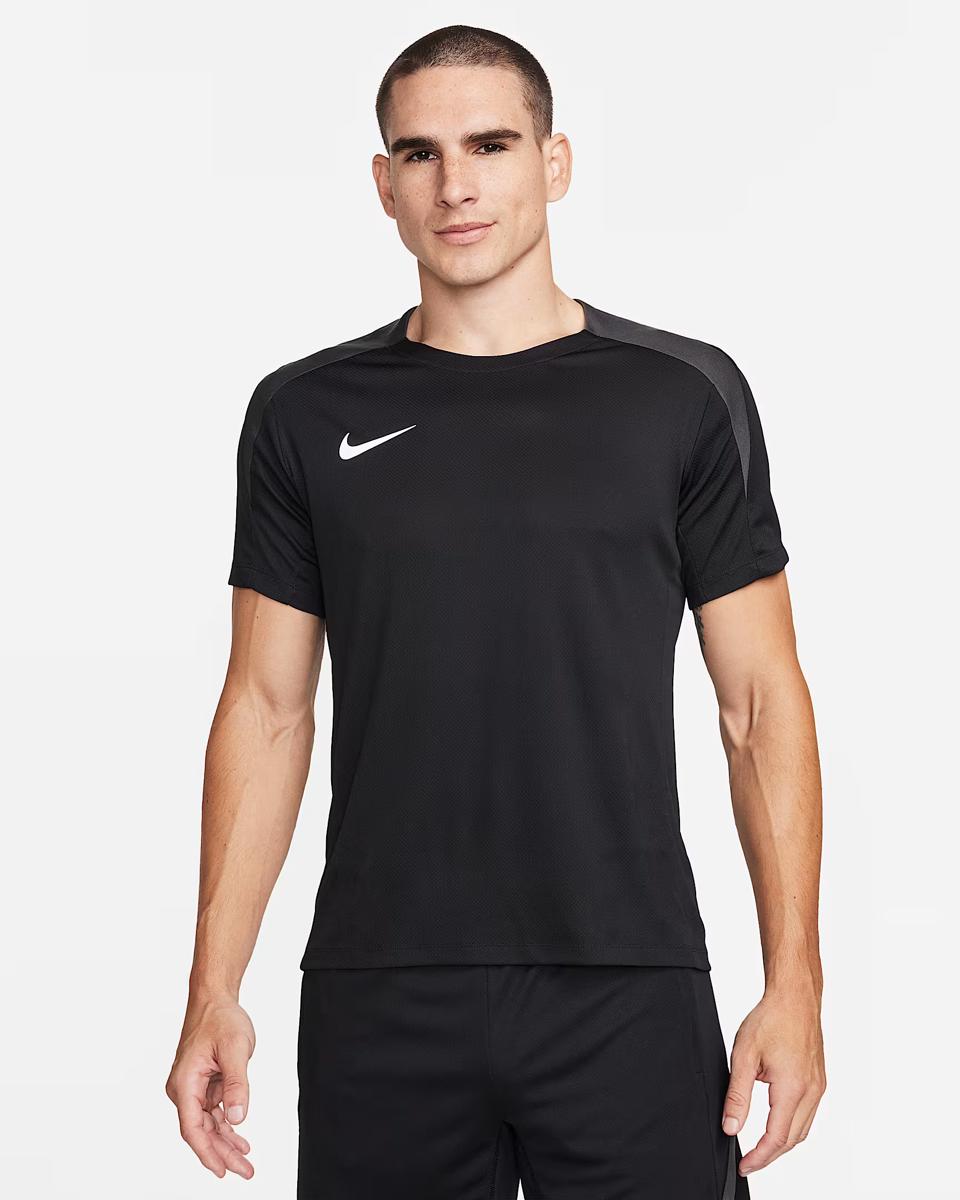ЧОЛОВІЧА ФУТБОЛКА NIKE DF STRK TOP SS (FN2399-010)