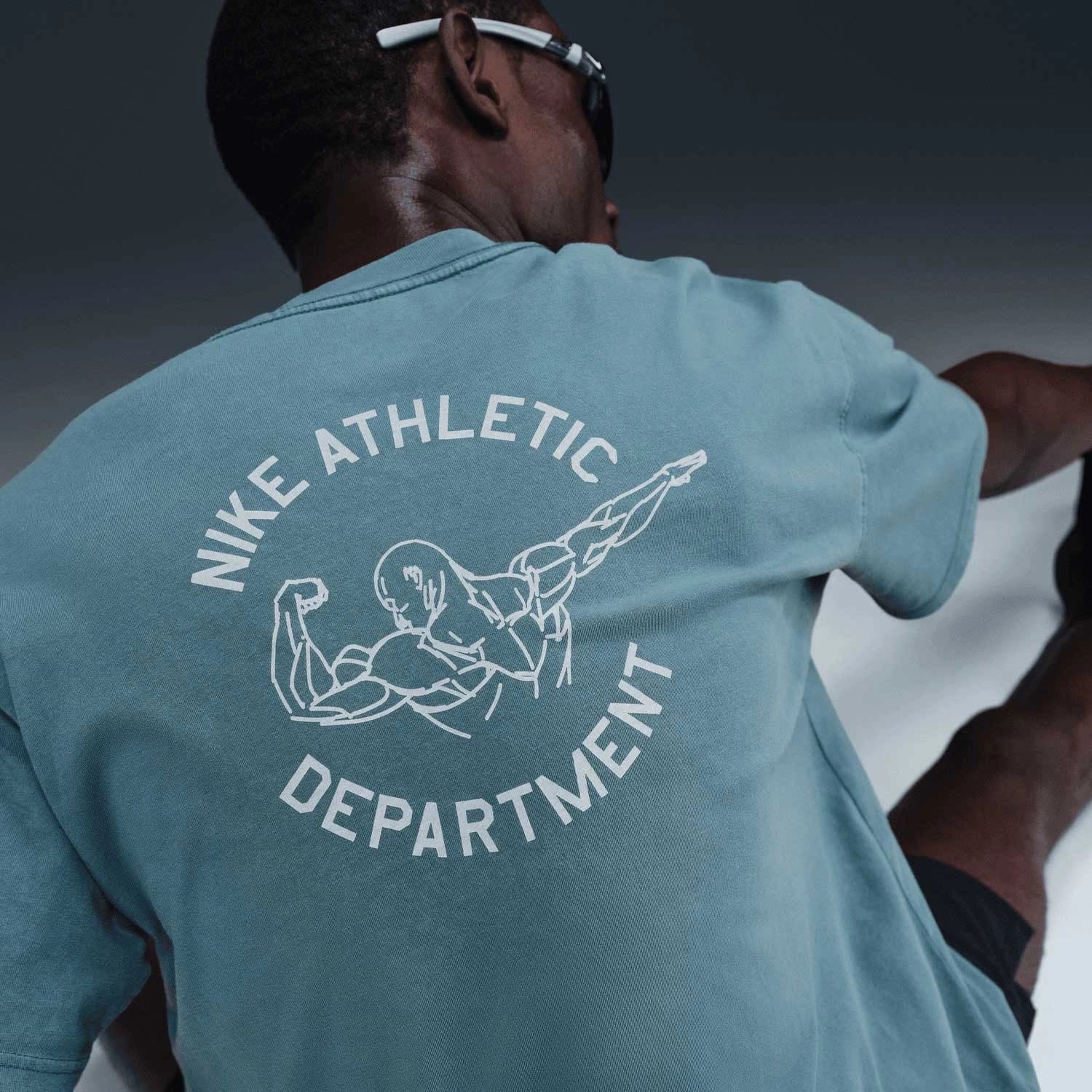 ЧОЛОВІЧА ФУТБОЛКА NIKE TEE M90 GYM CULT (HJ3693-006)