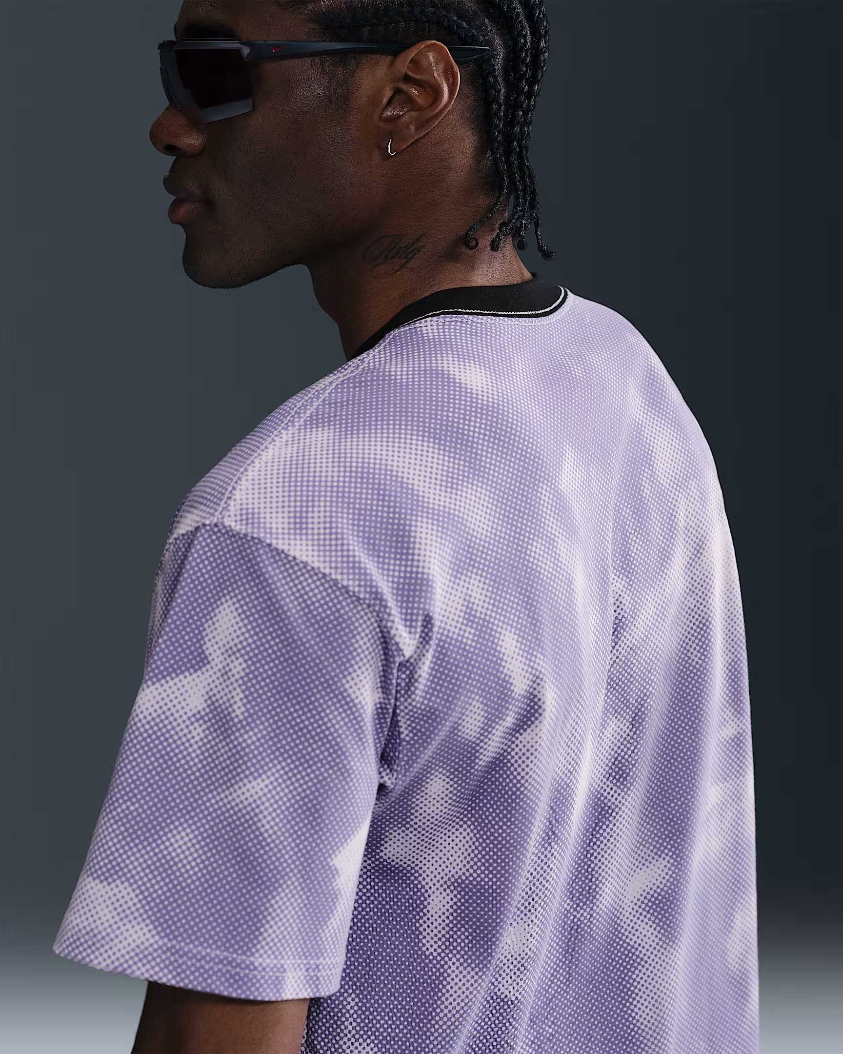 ЧОЛОВІЧА ФУТБОЛКА NIKE U NSW TEE M90 OC FESTIVAL AOP (HJ0764-537)