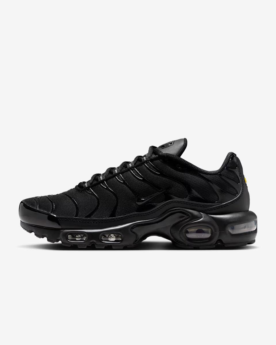 WOMEN'S NIKE AIR MAX PLUS SNEAKERS (DM2362-002)