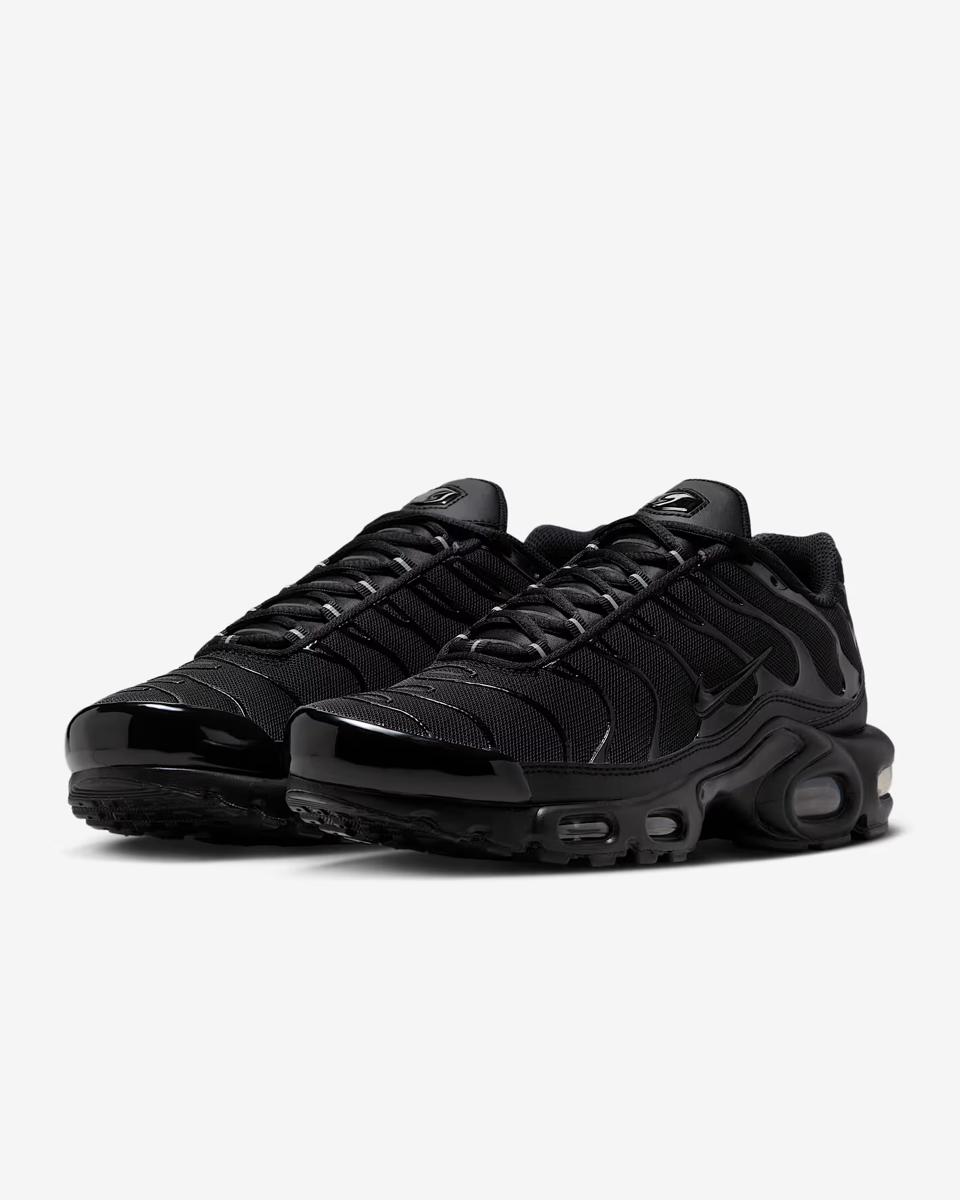 WOMEN'S NIKE AIR MAX PLUS SNEAKERS (DM2362-002)