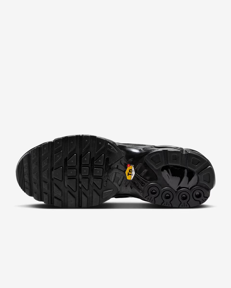 WOMEN'S NIKE AIR MAX PLUS SNEAKERS (DM2362-002)