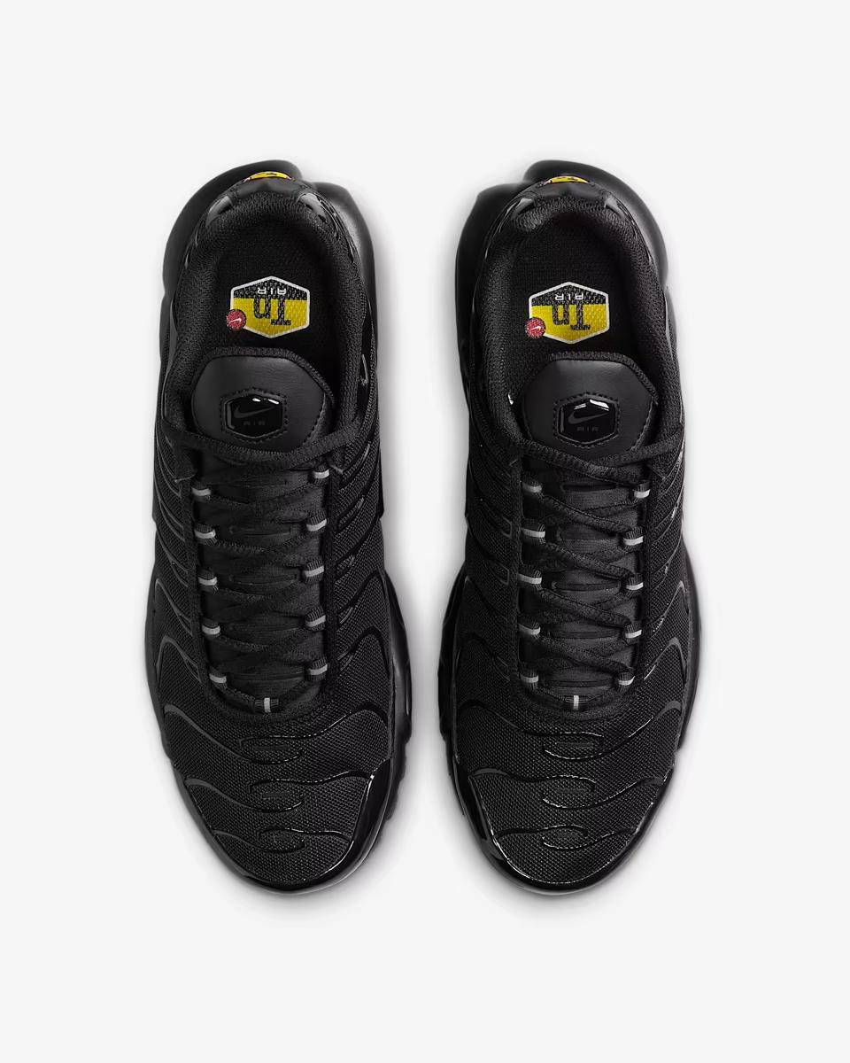 WOMEN'S NIKE AIR MAX PLUS SNEAKERS (DM2362-002)