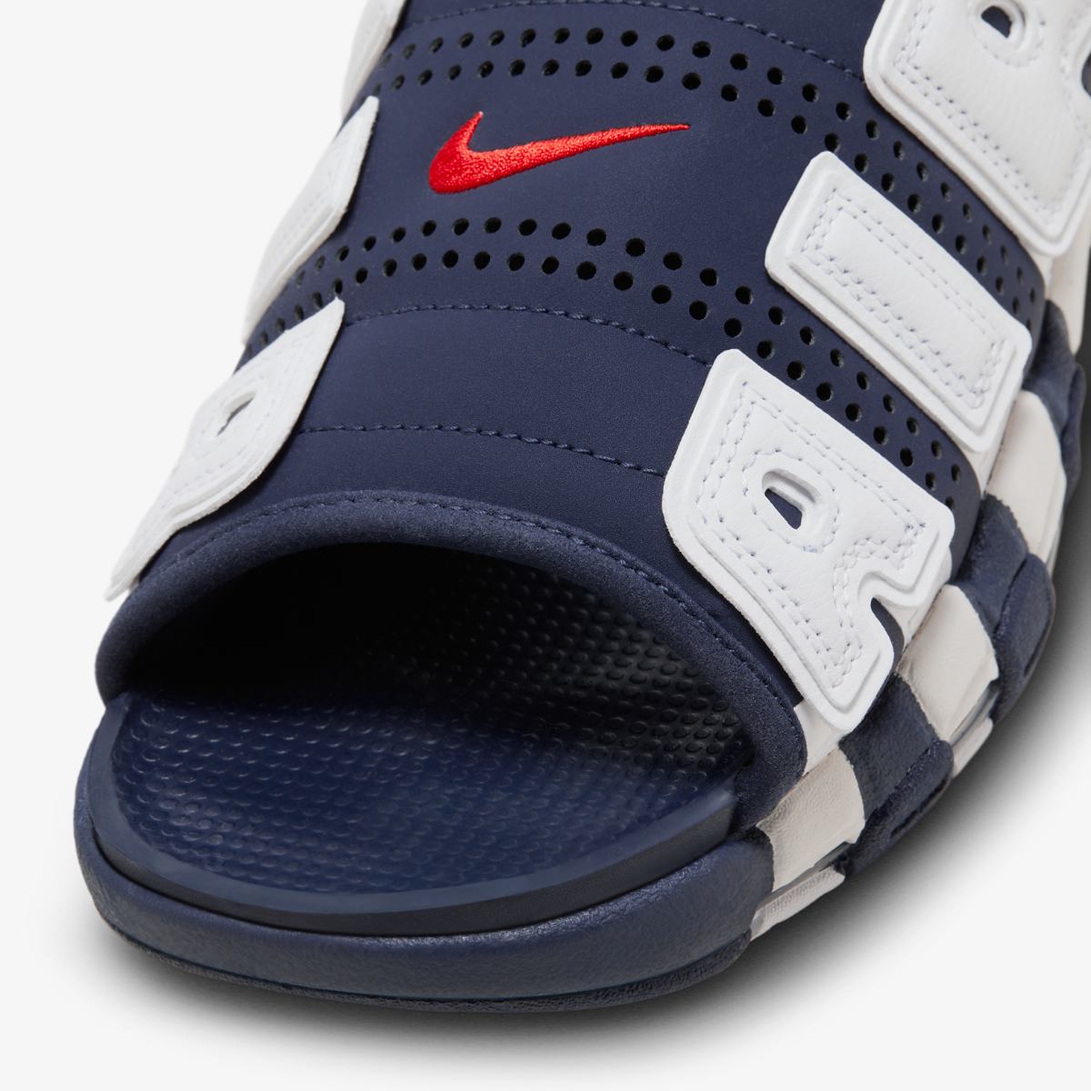 МУЖСКИЕ ШЛЁПАНЦЫ NIKE AIR MORE UPTEMPO SLIDE (FQ8699-400)