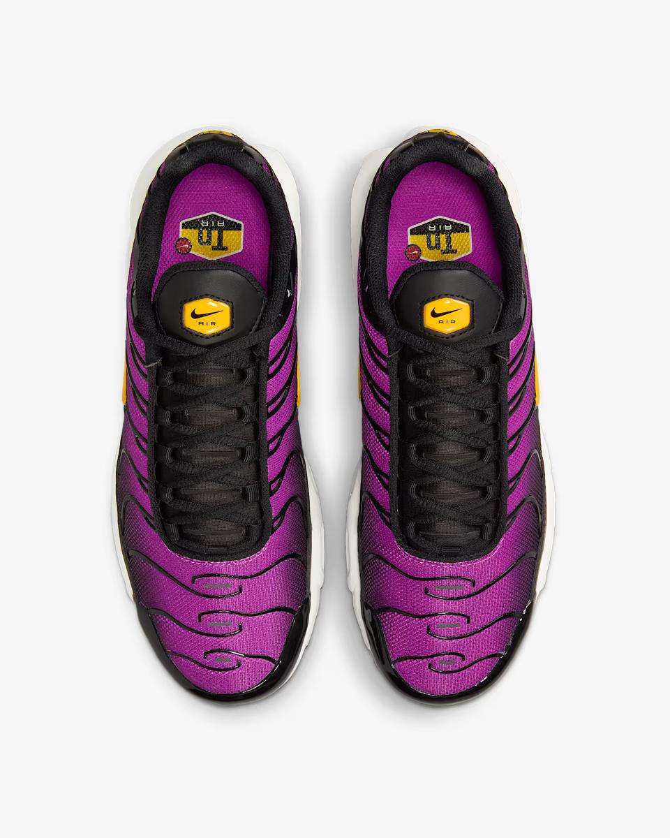 WOMEN'S NIKE AIR MAX PLUS SNEAKERS (DZ3670-005)