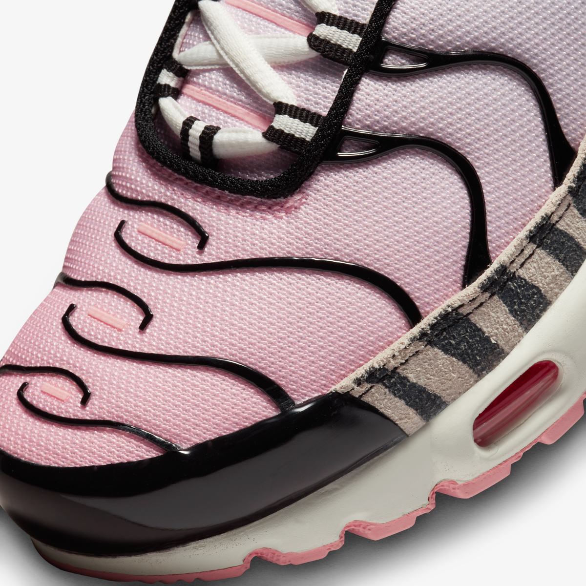 WOMEN'S NIKE AIR MAX PLUS SNEAKERS (DZ4842-600)