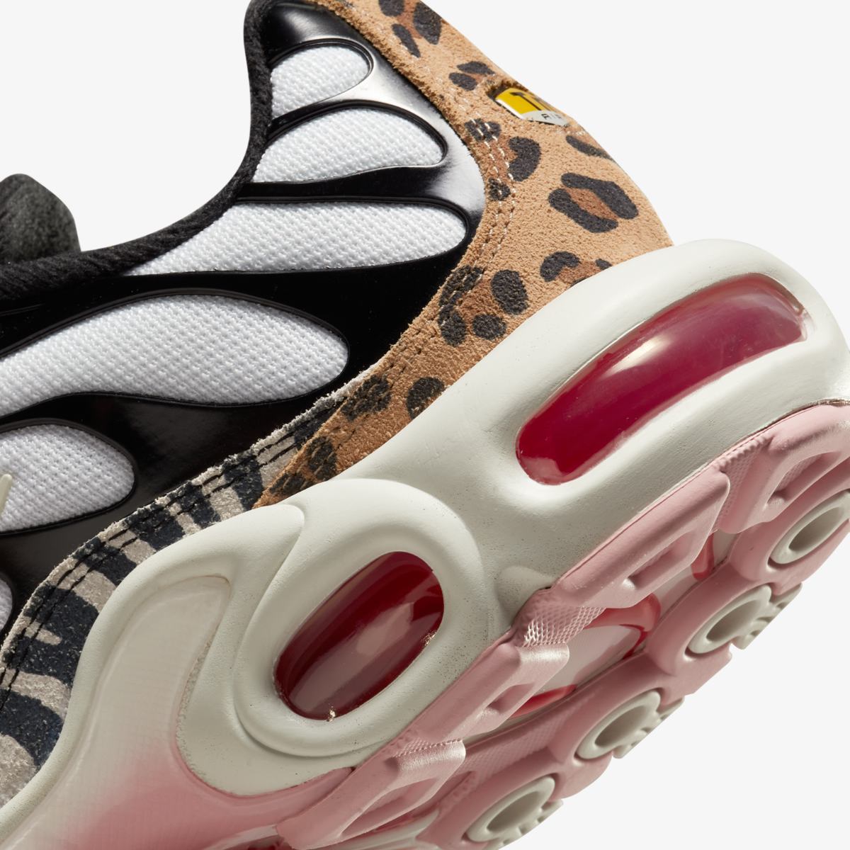 WOMEN'S NIKE AIR MAX PLUS SNEAKERS (DZ4842-600)