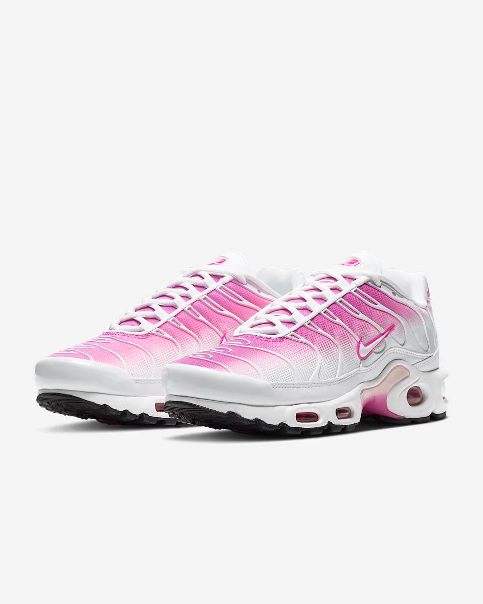 WOMEN'S NIKE AIR MAX PLUS SNEAKERS (CZ7931-100)