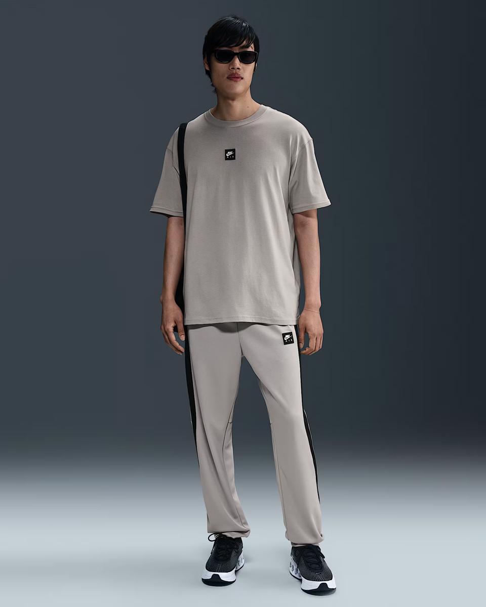 МУЖСКАЯ ФУТБОЛКА NIKE NSW TEE M90 NK AIR SSNL SU25 (HJ0726-009)