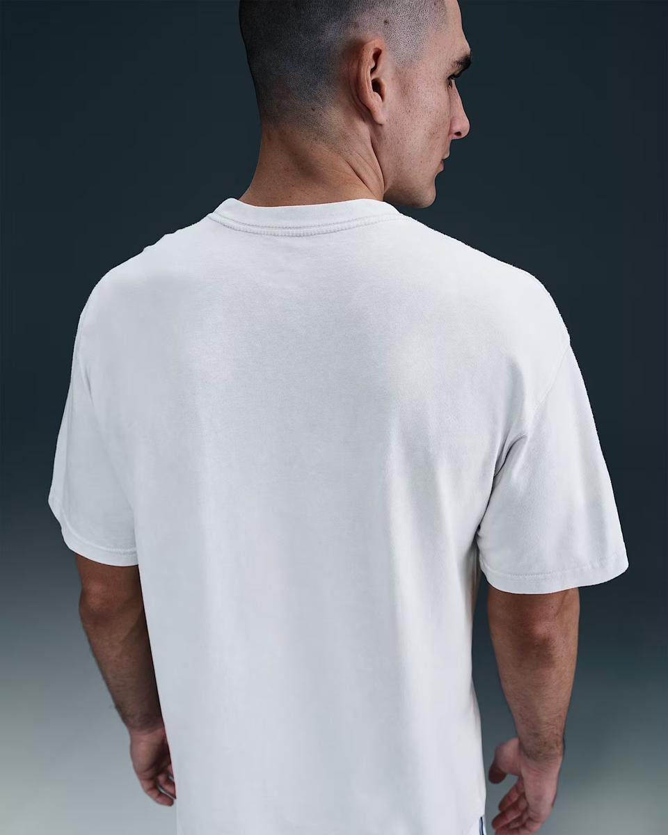 МУЖСКАЯ ФУТБОЛКА NIKE TEE M90 OC SU25 (HJ3434-025)
