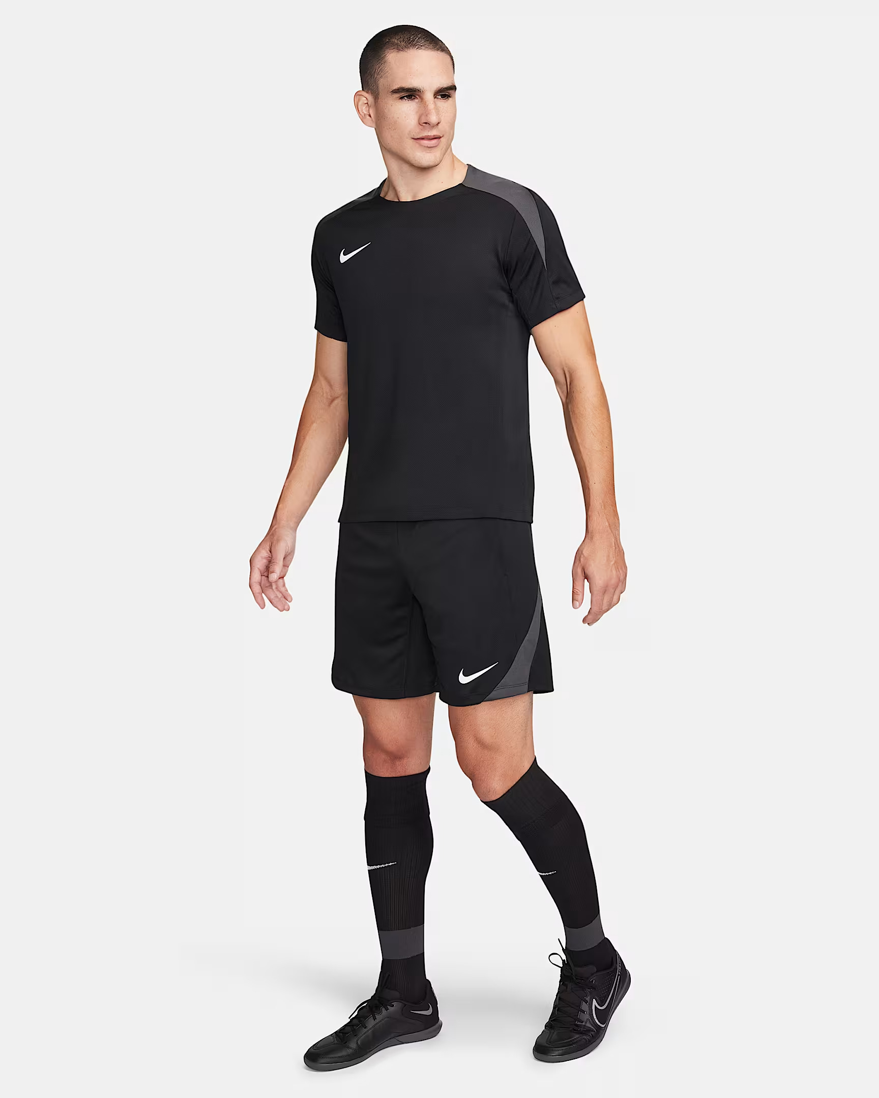 МУЖСКИЕ ШОРТЫ NIKE DF STRK SHORT KZ (FN2401-010)