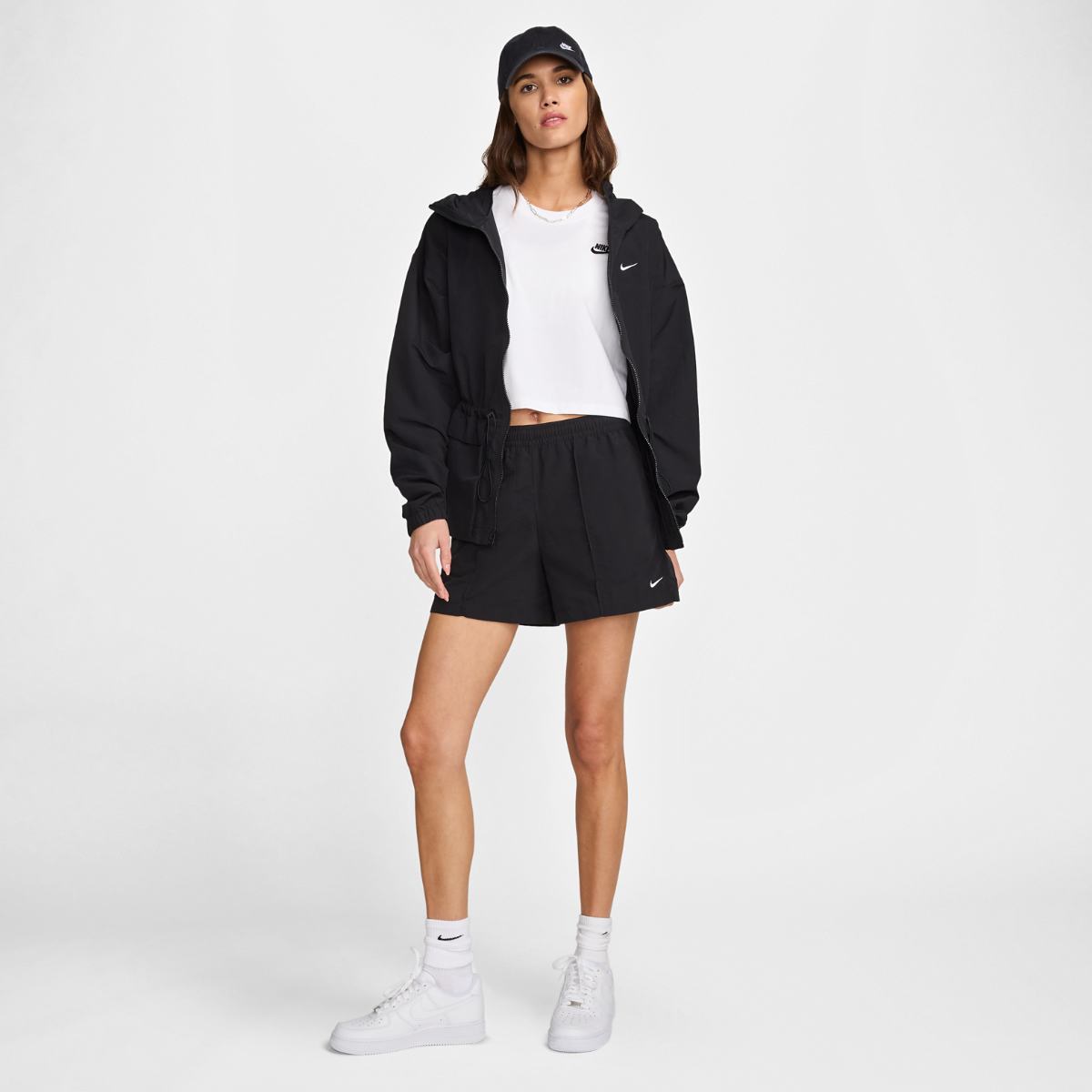 WOMEN'S SHORTS NIKE NSW ESSNTL MR 5IN WVN SHRT (FV6622-010)