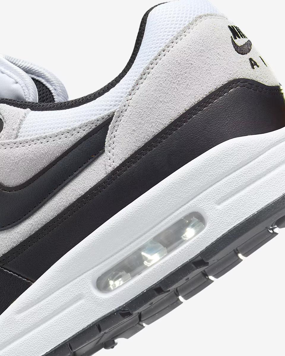 MEN'S NIKE AIR MAX 1 ESS SNEAKERS (FZ5808-102)