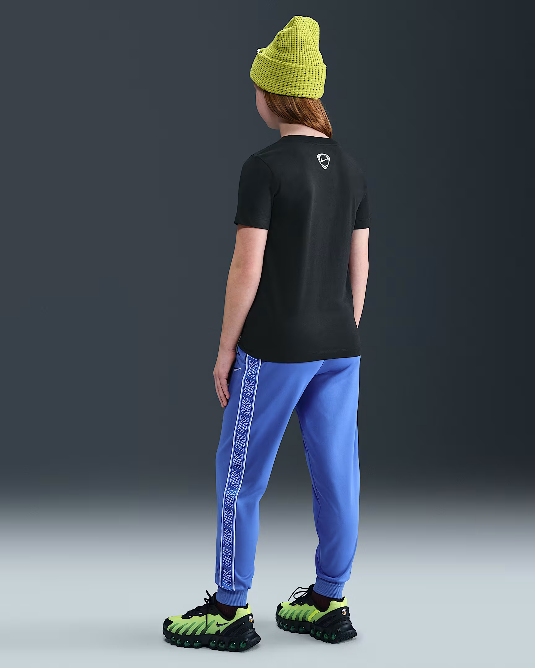 NIKE K NSW TEE TOTAL 90 FA25 TEEN (II7273-010)