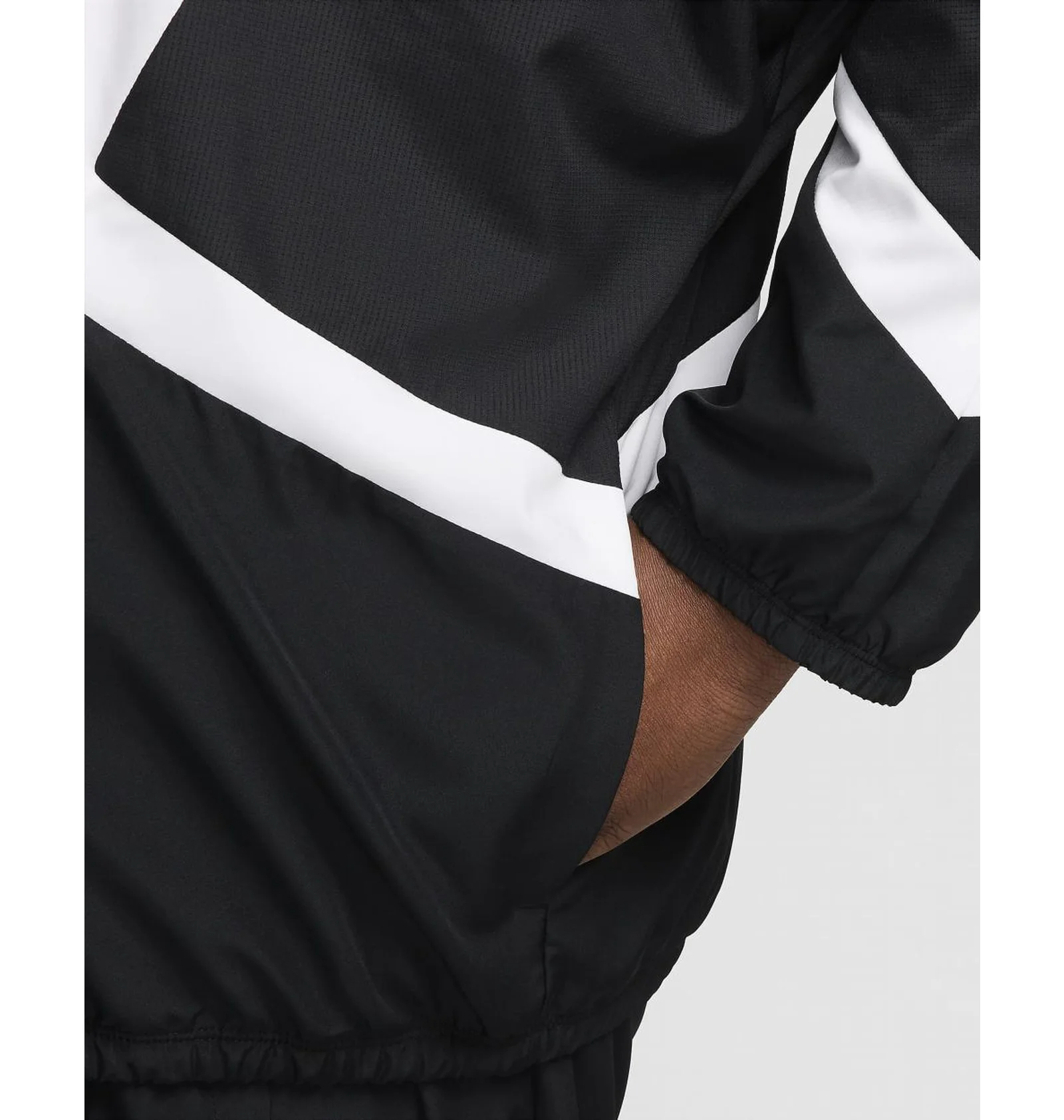 МУЖСКАЯ ВЕТРОВКА NIKE DF WVN ICON JKT STRTFV (FZ0248-010)