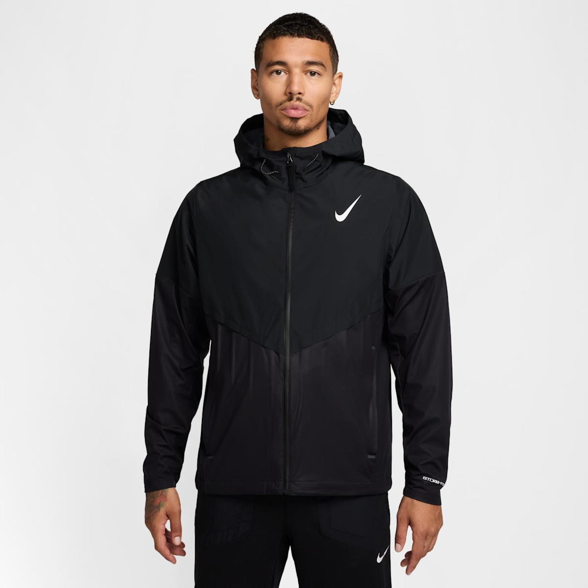 ЧОЛОВІЧА ВІТРОВКА NIKE SF AEROSWFT BRTBLE JKT (FZ9039-010)