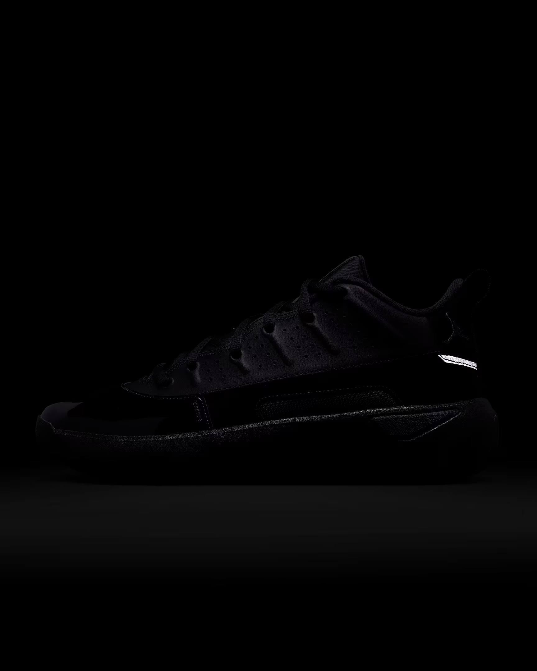 MEN'S SNEAKERS JORDAN MAX AURA 7 (HQ2091-001)