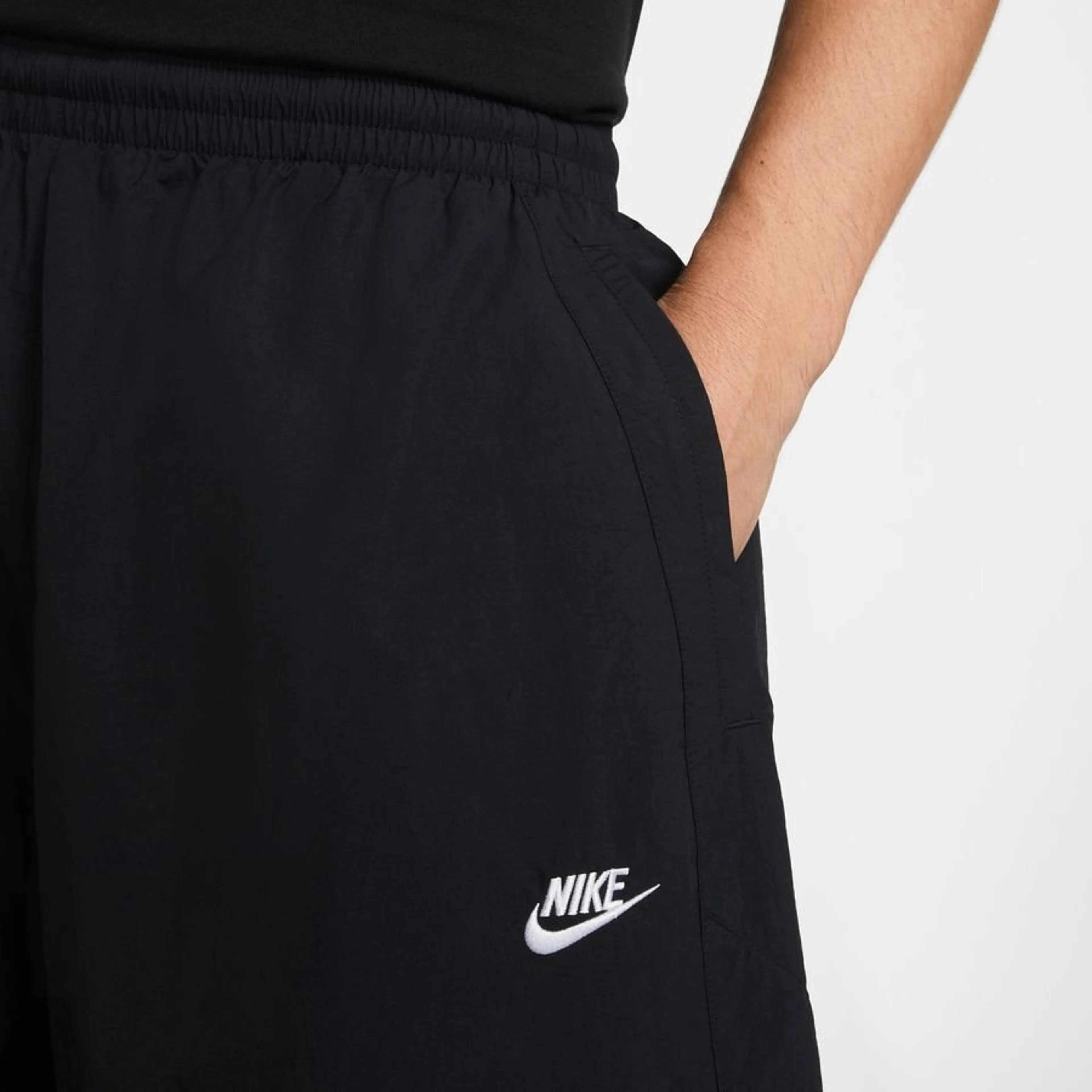 МУЖСКИЕ ШТАНЫ NIKE CLUB WVN TRK PANT OS (HQ6114-010)