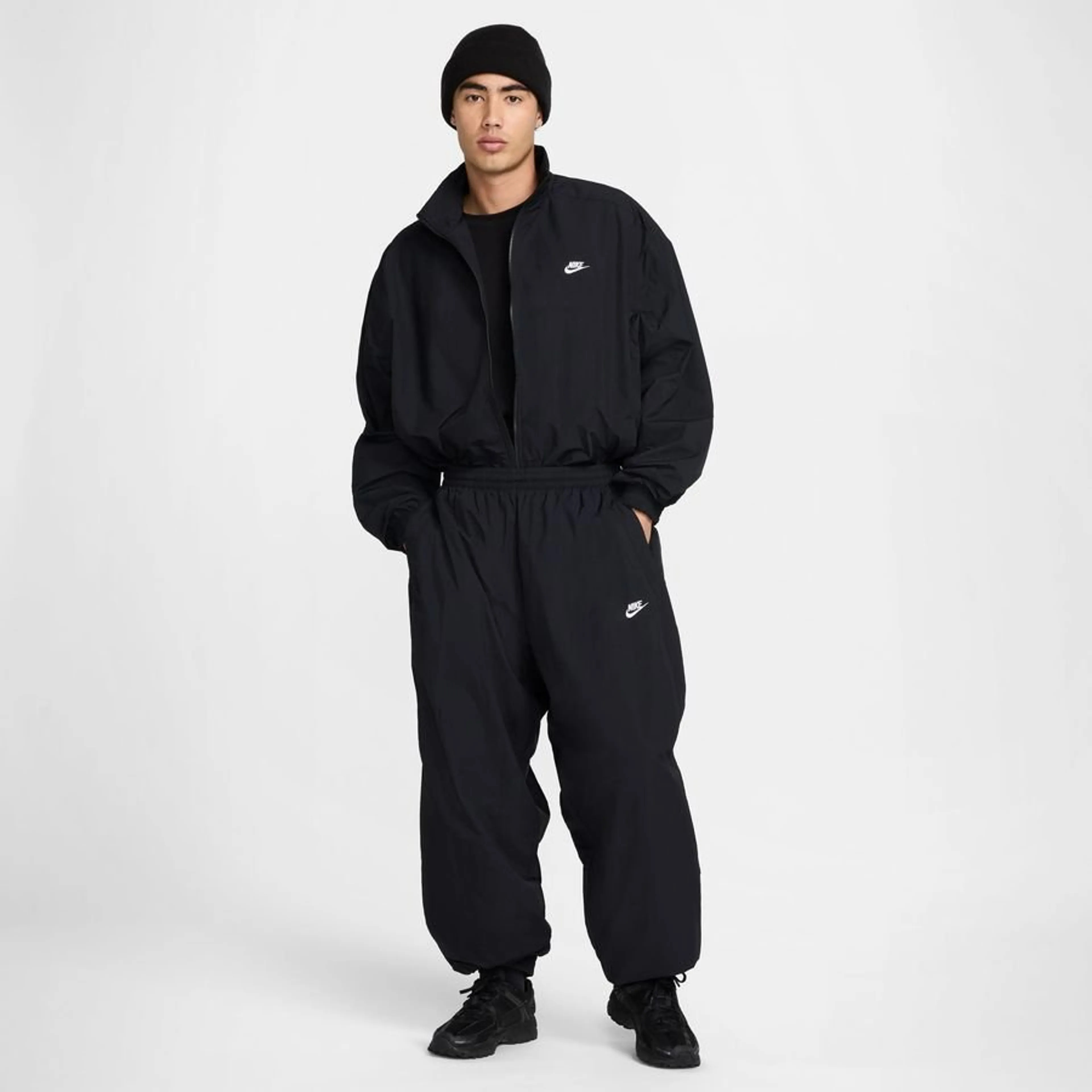 МУЖСКИЕ ШТАНЫ NIKE CLUB WVN TRK PANT OS (HQ6114-010)