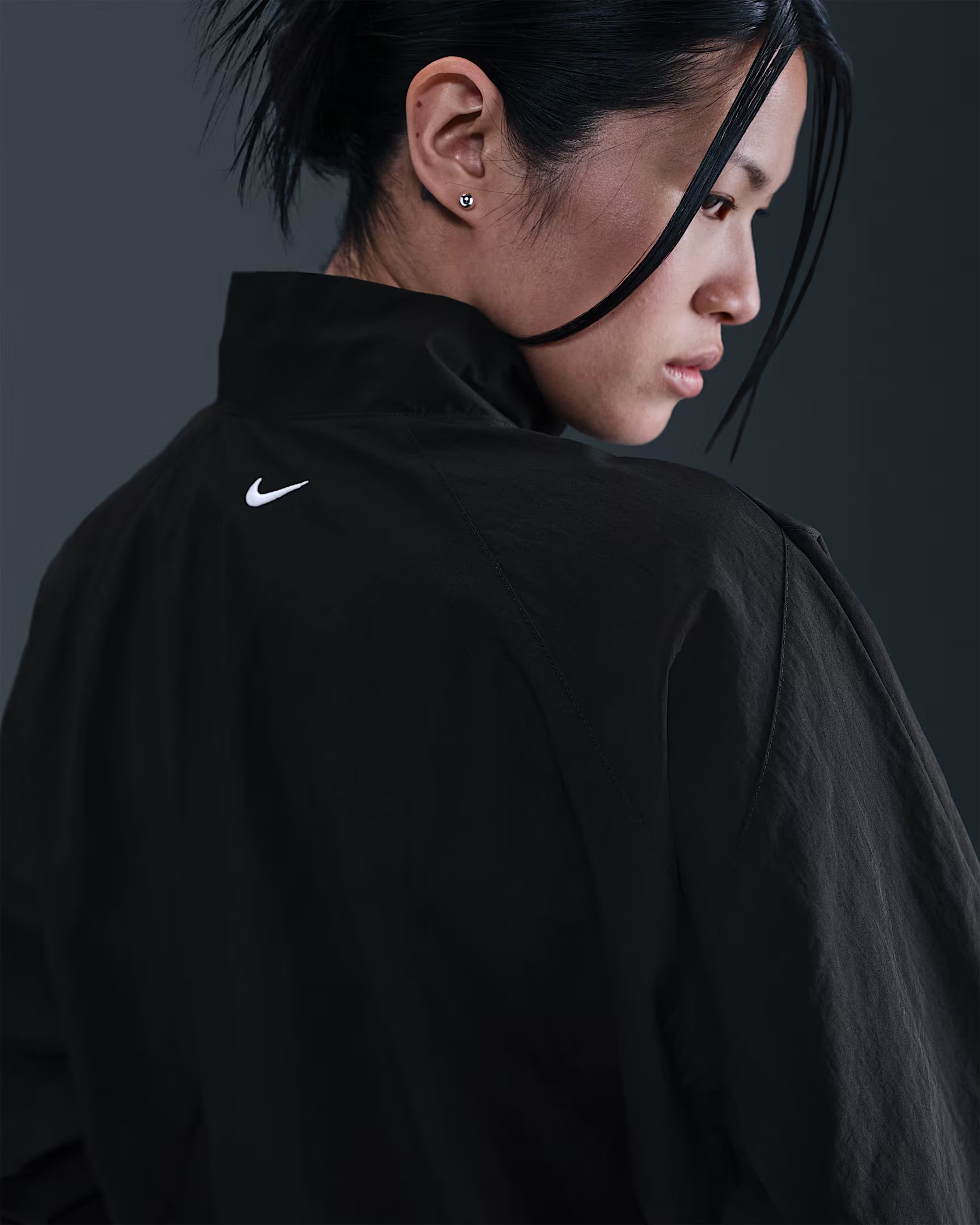 NIKE NSW LOGO OS TRACK JKT WOMEN'S WINDBREAKER (HV4107-010)