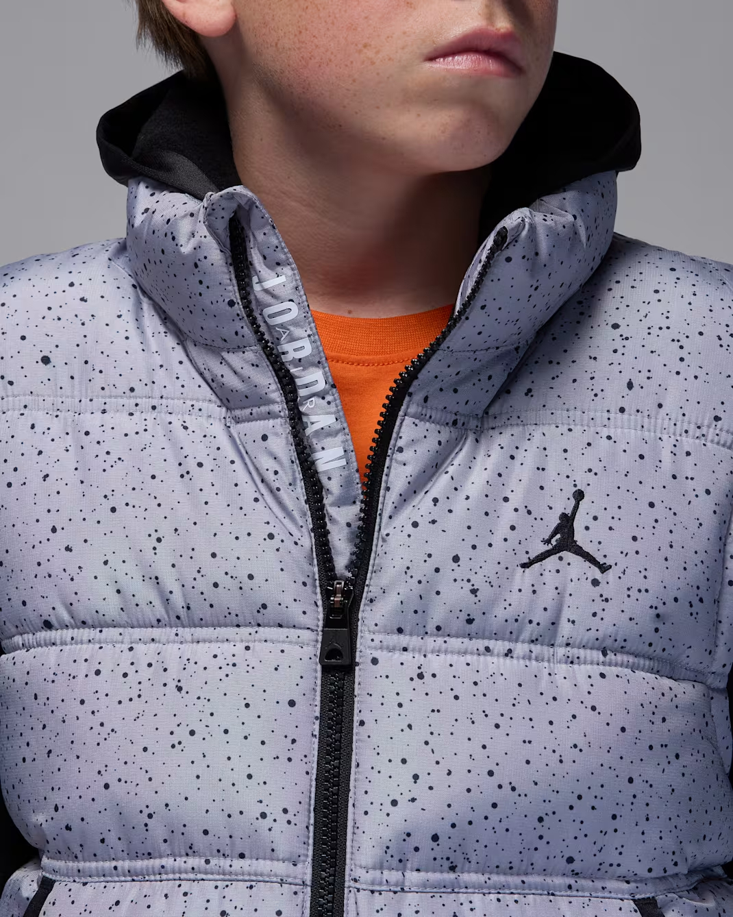 JORDAN JDB 2 FER JKT TEEN'S HOODED SLEEVED VEST (95D191-GHJ)