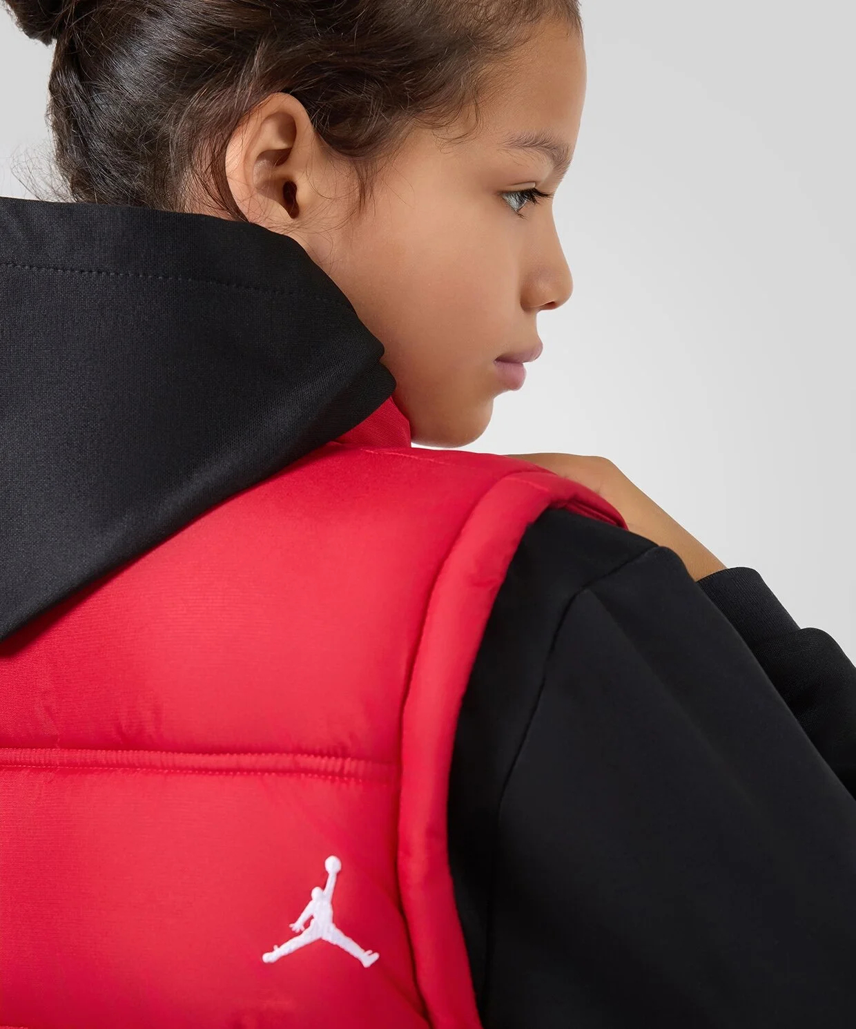 JORDAN JDB 2 FER JKT TEEN'S HOODED SLEEVED VEST (95D191-H24)