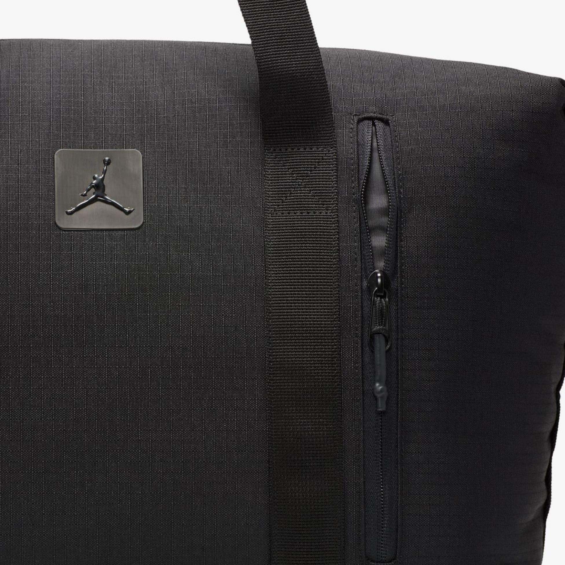 СУМКА УНІСЕКС AIR JORDAN CORDURA FRANCHISE DUFFLE (MA0900-023)