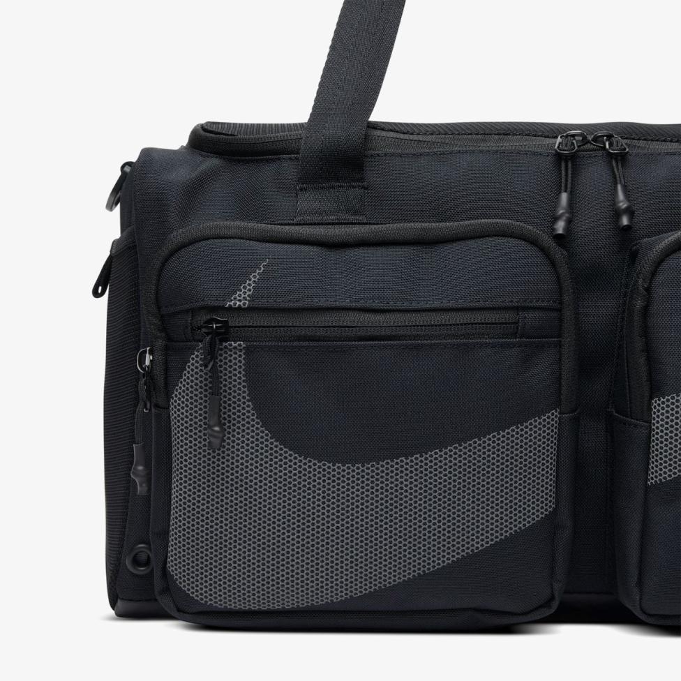 MEN'S NIKE UTLTY S PWR DUFF BAG - 2.0 GFX (HF0654-010)