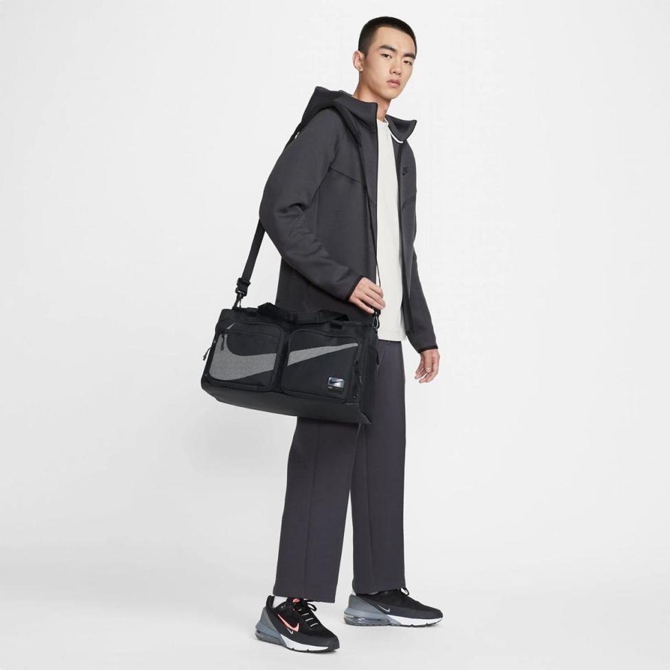 MEN'S NIKE UTLTY S PWR DUFF BAG - 2.0 GFX (HF0654-010)