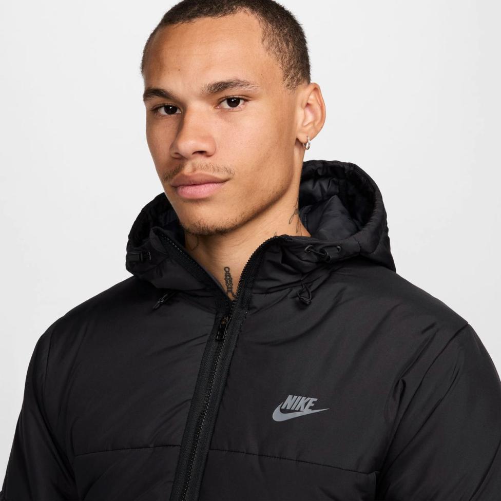 МУЖСКАЯ КУРТКА NIKE M NSW OW SYN FILL JKT (HF6825-010)